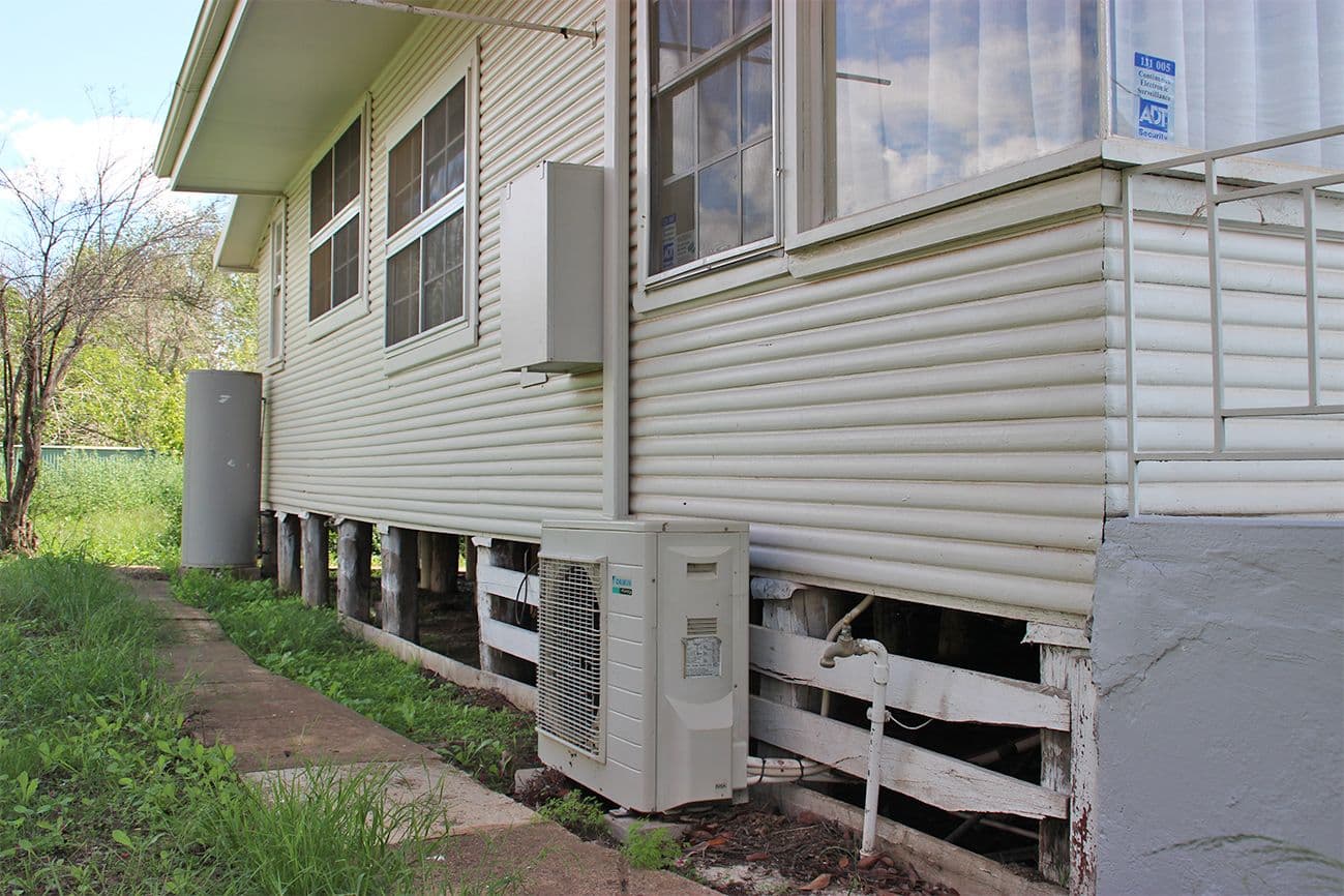 10 CHARLES Street, Coonabarabran NSW 2357, Coonabarabran - Thumbnail 3