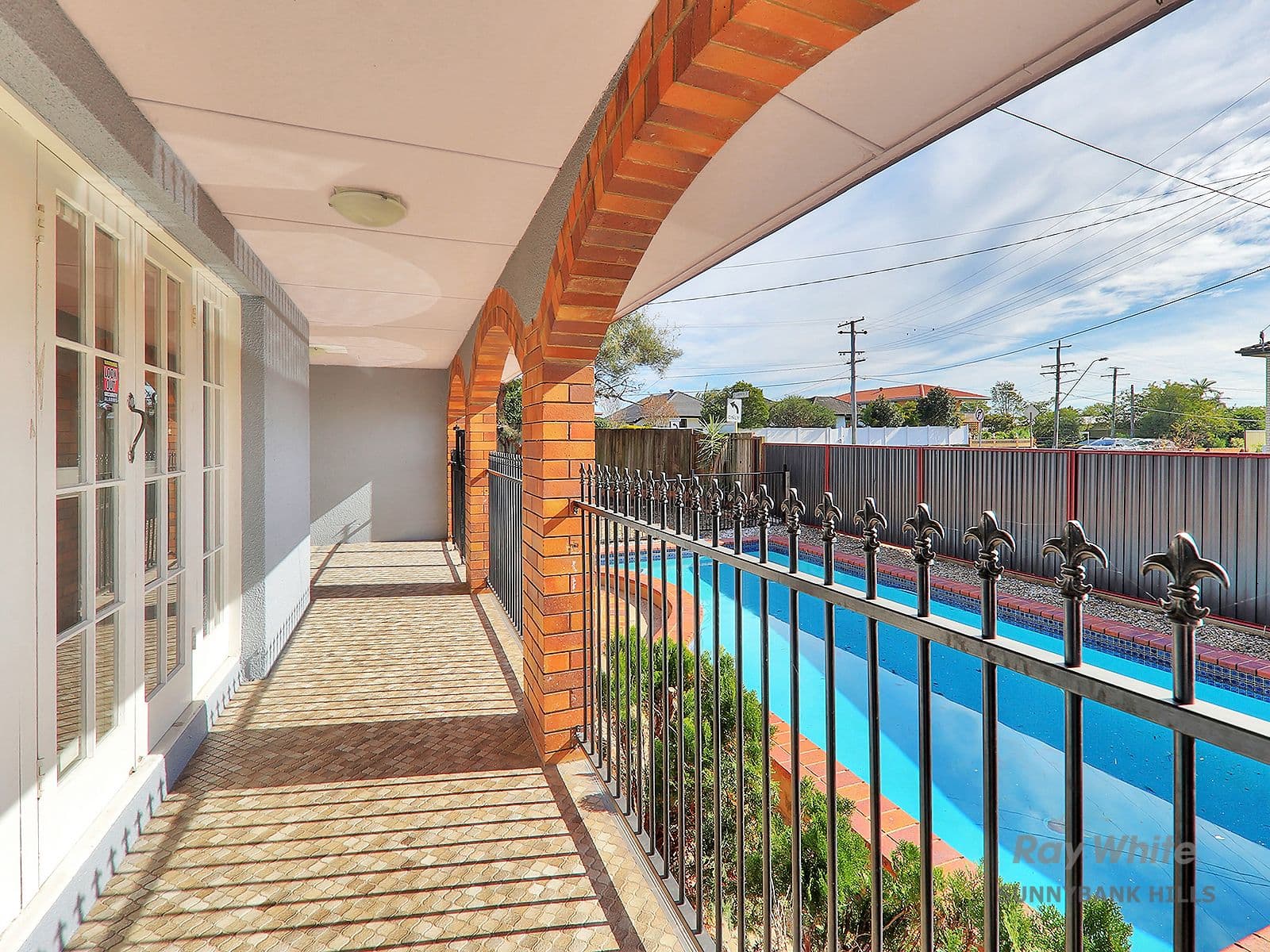 42 Lorinya Street, Mansfield QLD 4122, Mansfield - Thumbnail 2