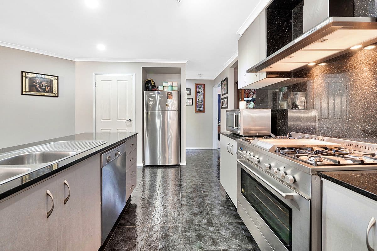 9 Red Oak Terrace, Lyndhurst VIC 3975, Lyndhurst - Thumbnail 8