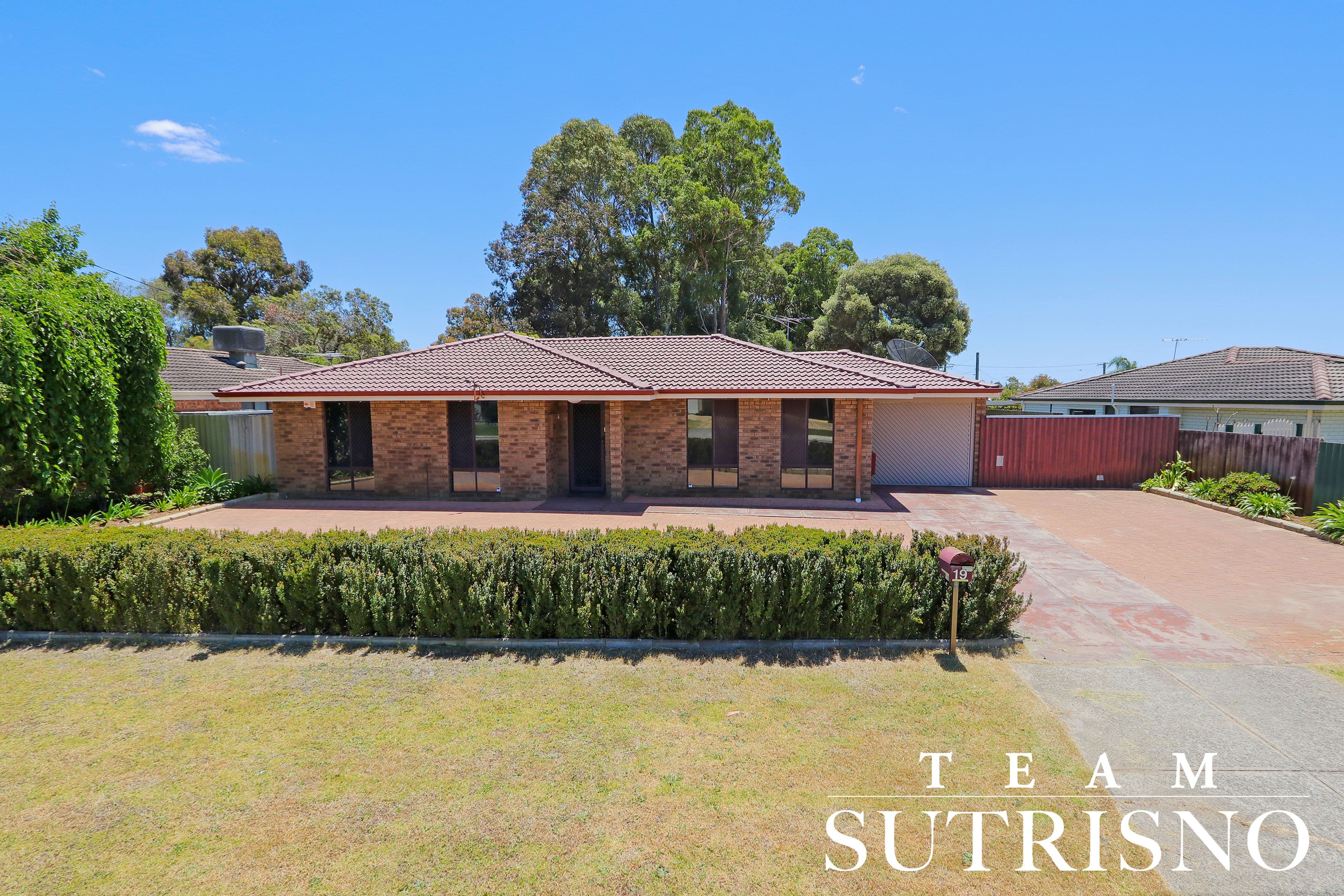 19 Narcissus Avenue, Parkwood WA 6147, Parkwood - Thumbnail 2