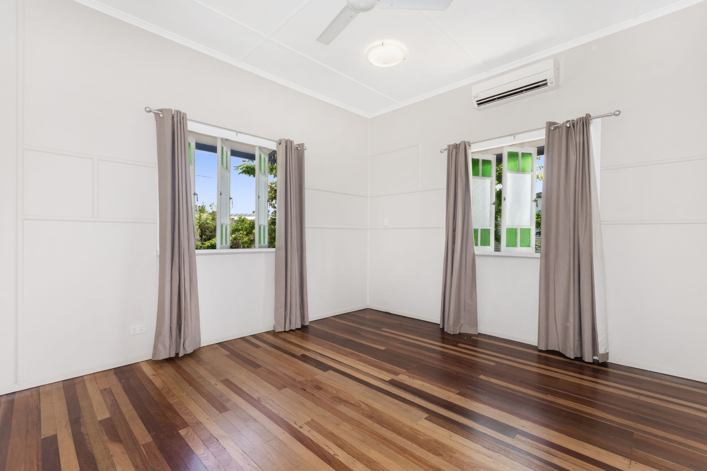 41 MONTGOMERY Street, West End QLD 4810, West End - Thumbnail 4
