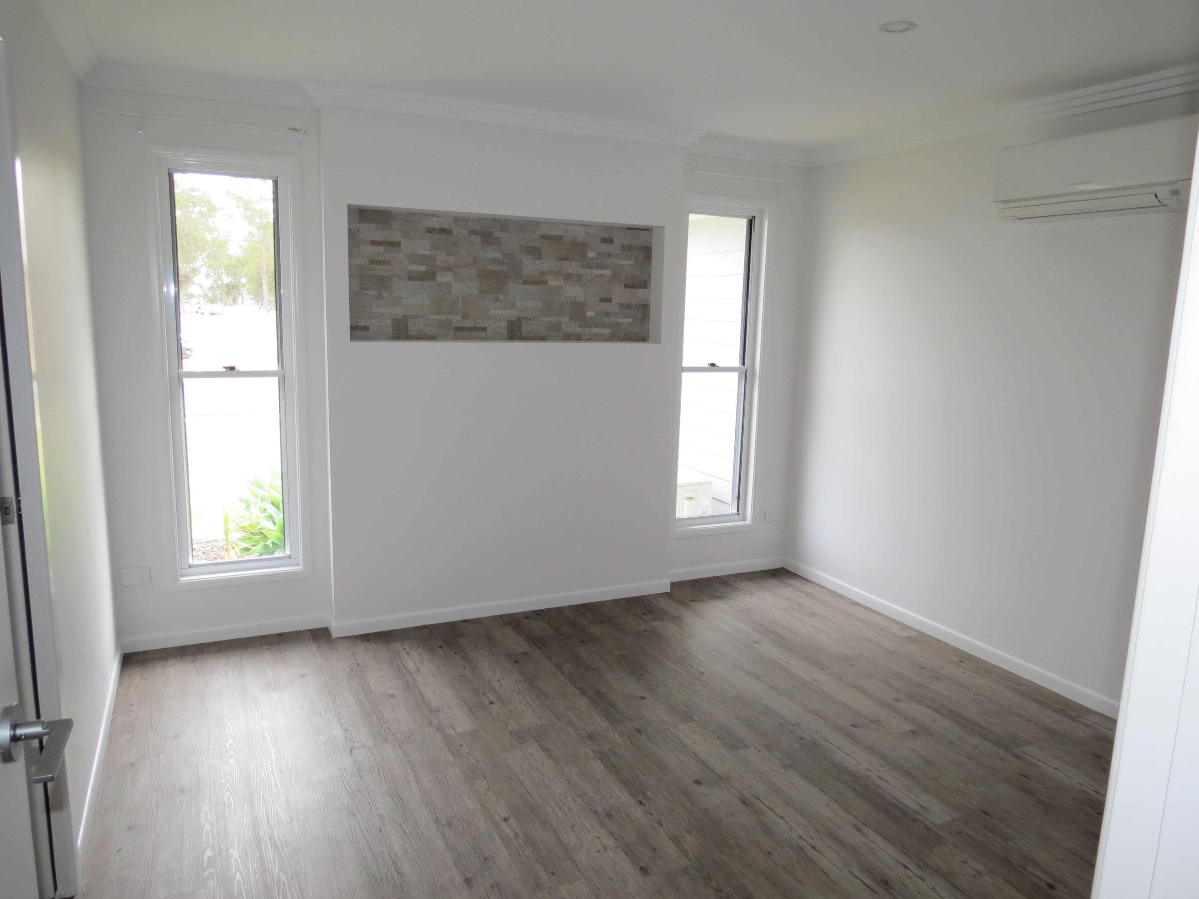 10 Milliken Street, Emerald QLD 4720, Emerald - Thumbnail 8