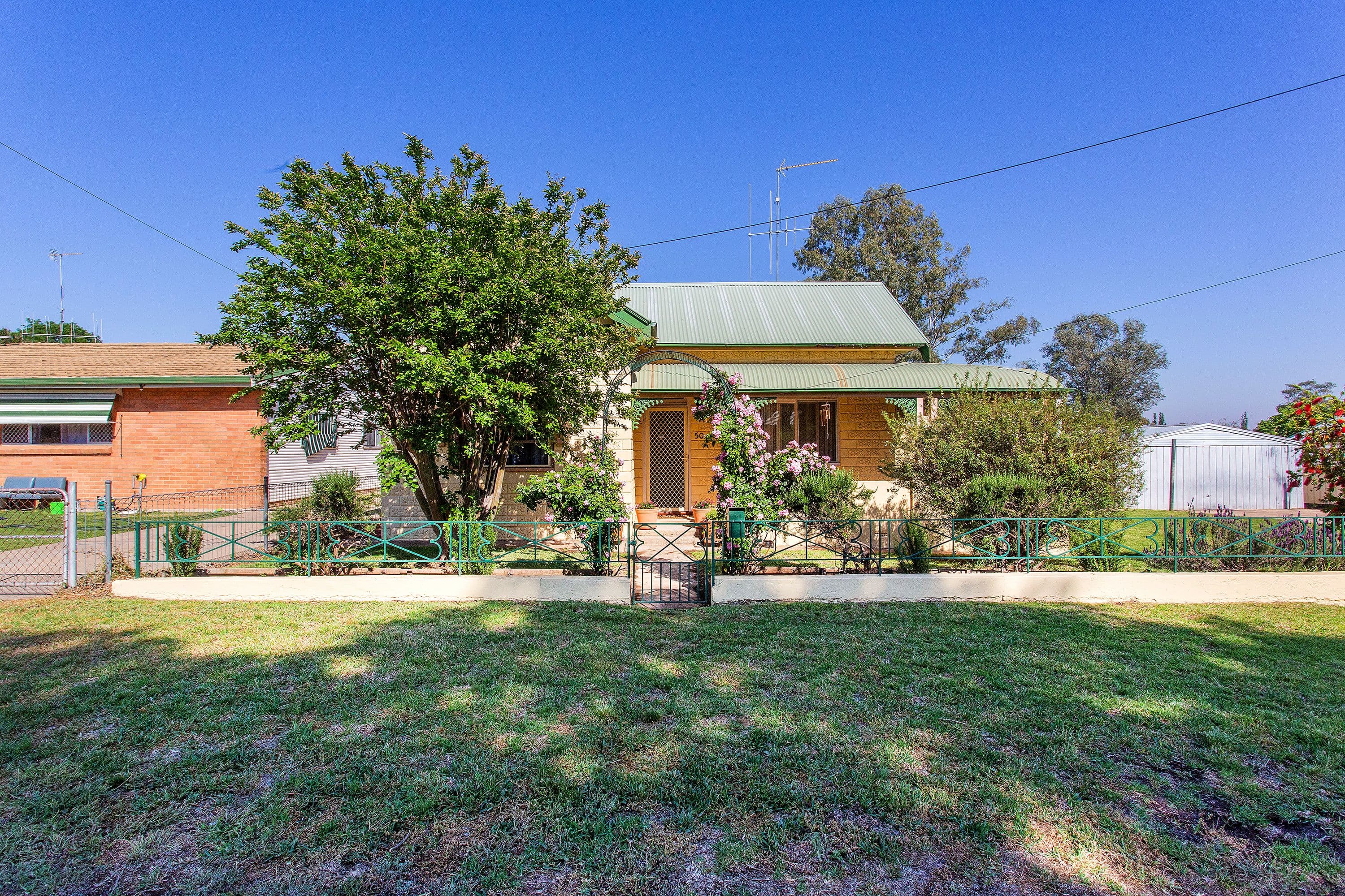 50 Brisbane Avenue, Cowra - Image 1