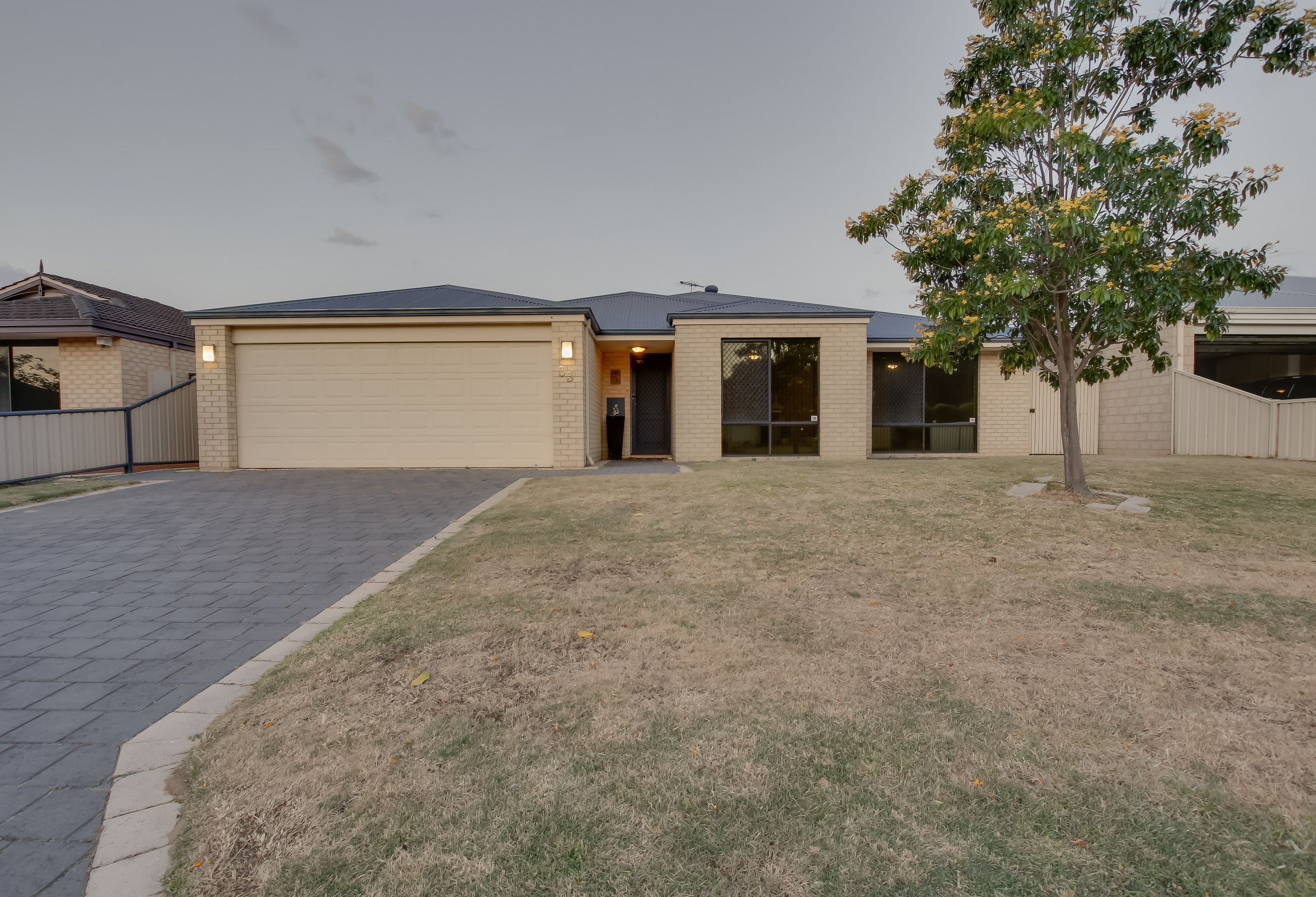 33 Phar Lap Road, Wattle Grove WA 6107, Wattle Grove - Thumbnail 2
