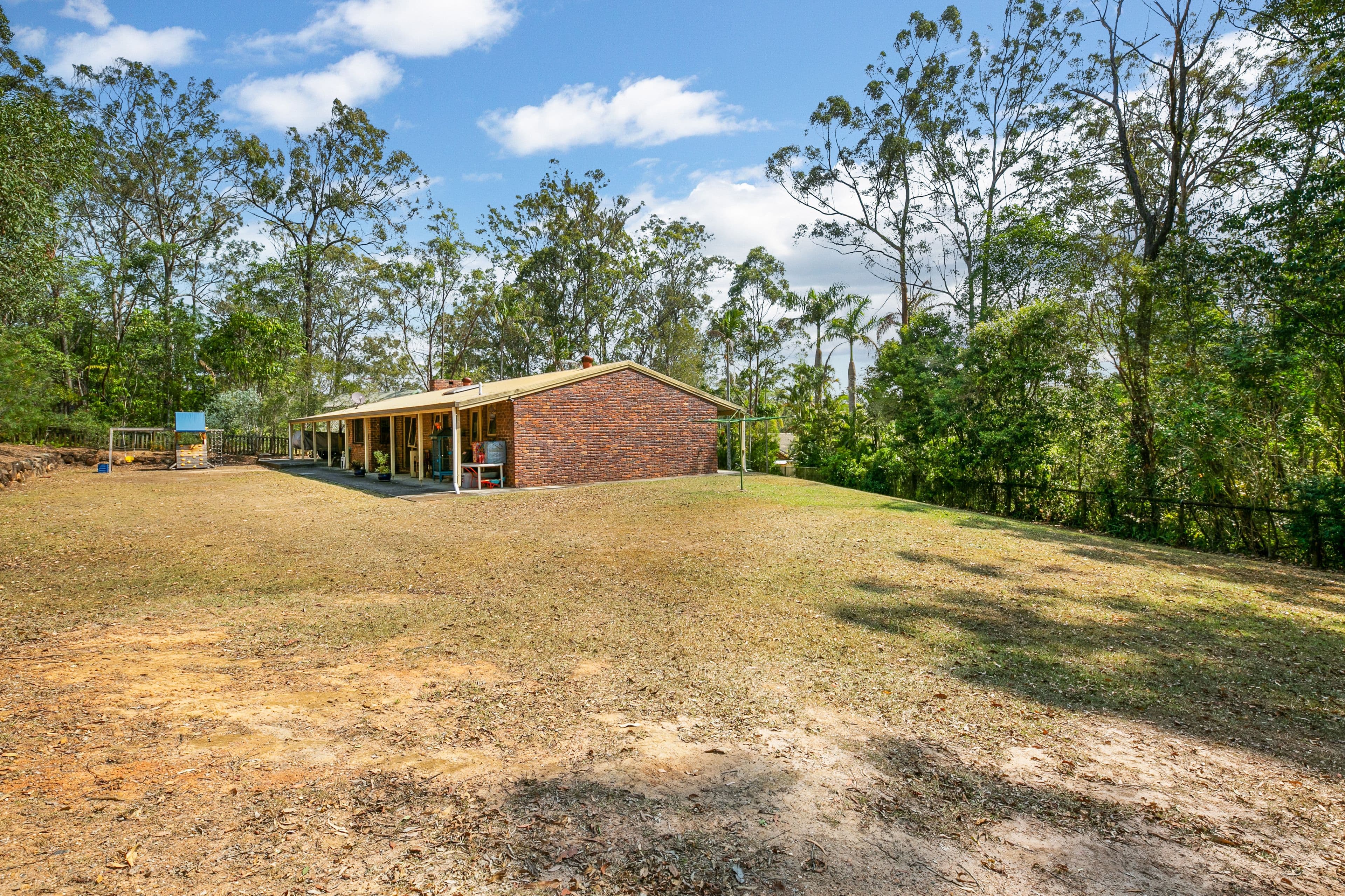 10 Park Court, Springwood QLD 4127, Springwood - Thumbnail 2