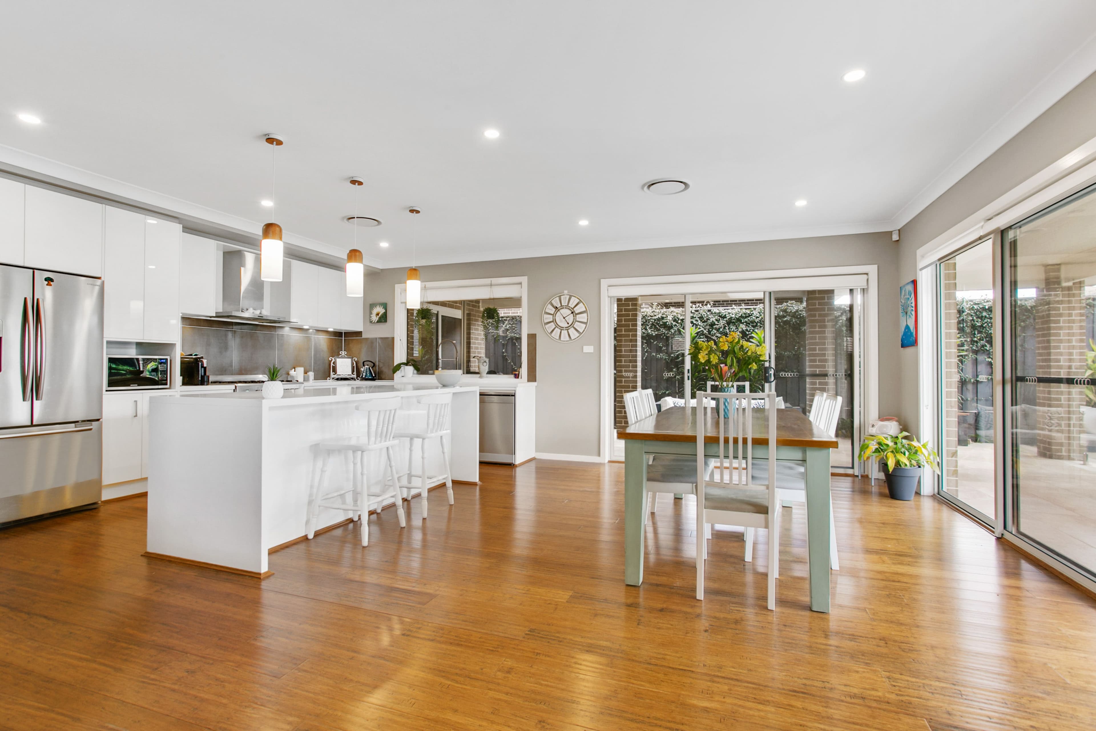 44 Mary Wade Place, Carnes Hill - Thumbnail 4