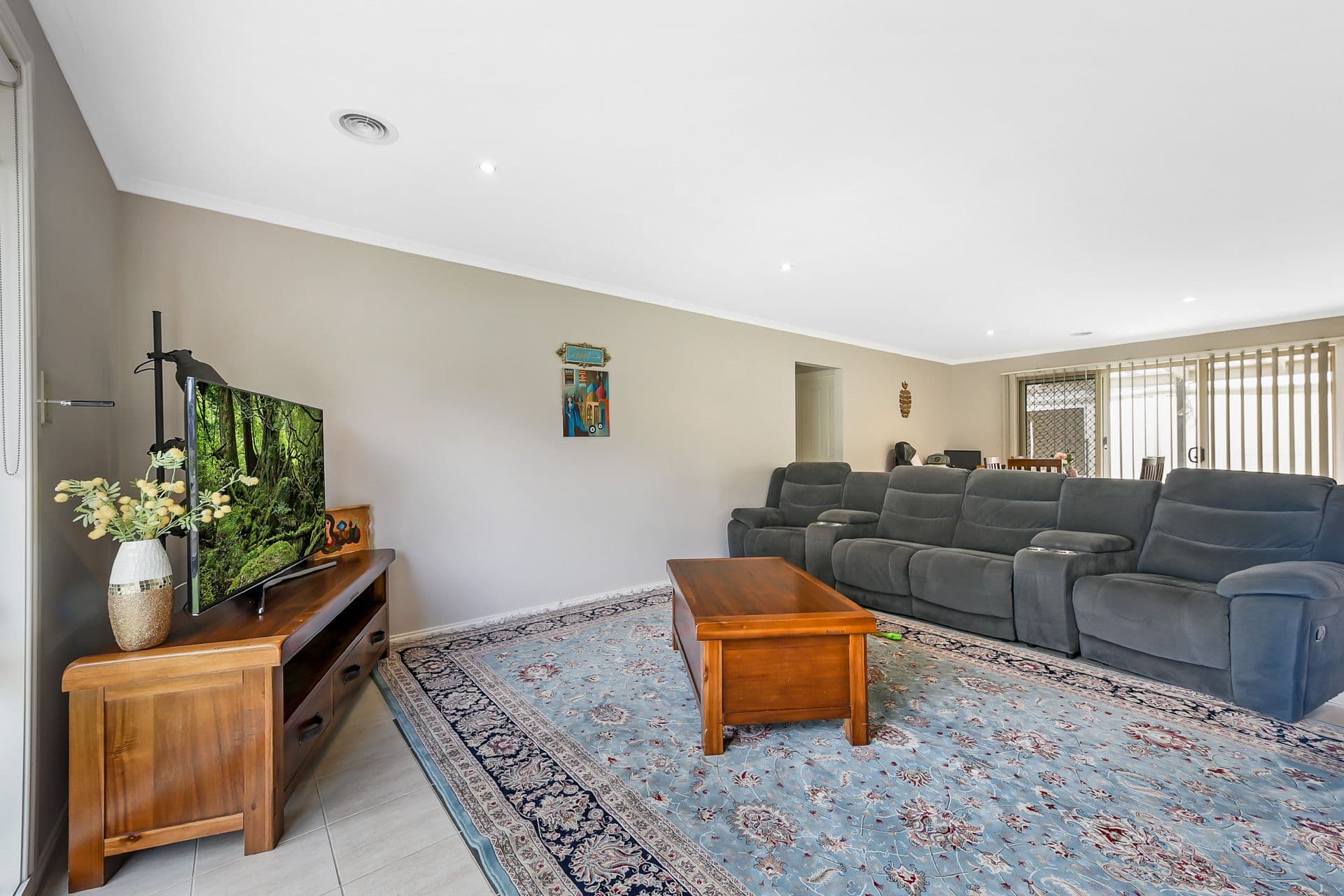 1A Coulson Avenue, Eumemmerring VIC 3177, Eumemmerring - Thumbnail 2