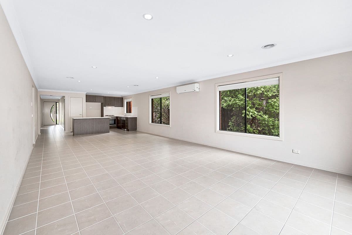 19 Markbeech Crescent, Officer VIC 3809, Officer - Thumbnail 3