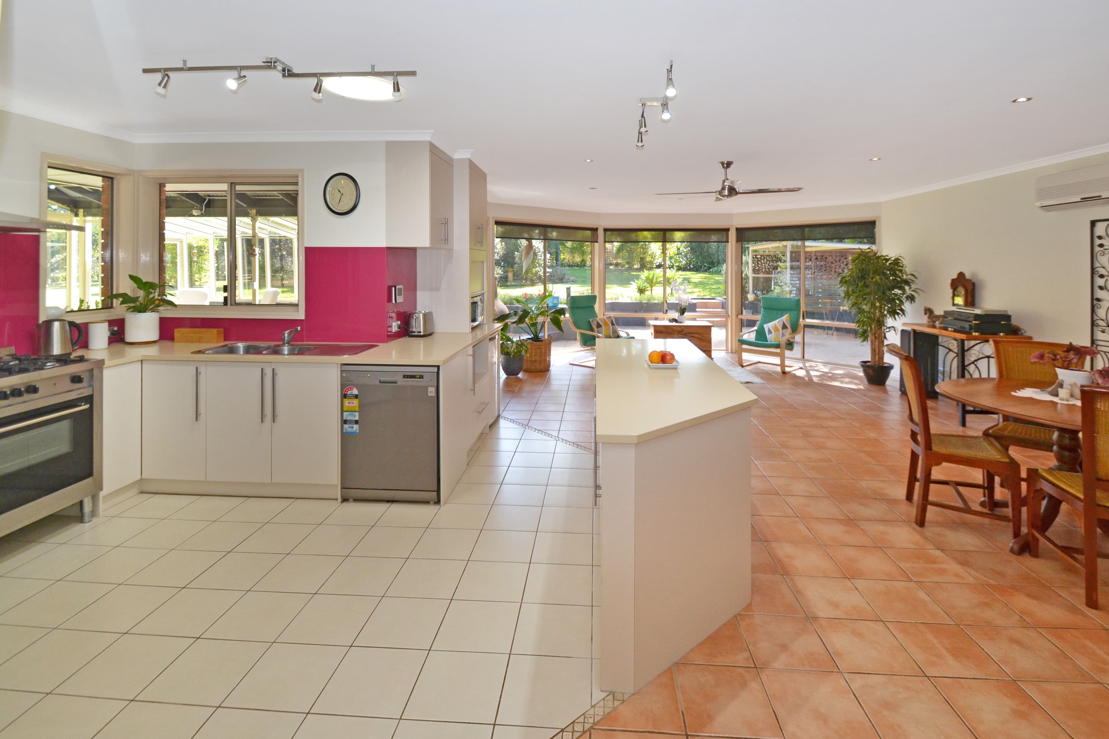 10 Nottingham Court, Beerwah QLD 4519, Beerwah - Thumbnail 8