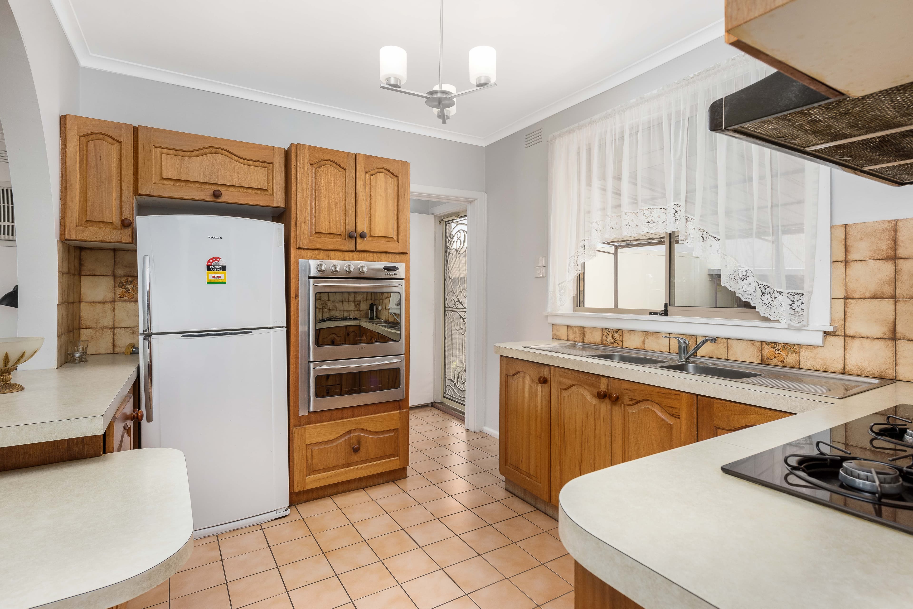 36 Tunaley Parade, Reservoir VIC 3073, Reservoir - Thumbnail 3