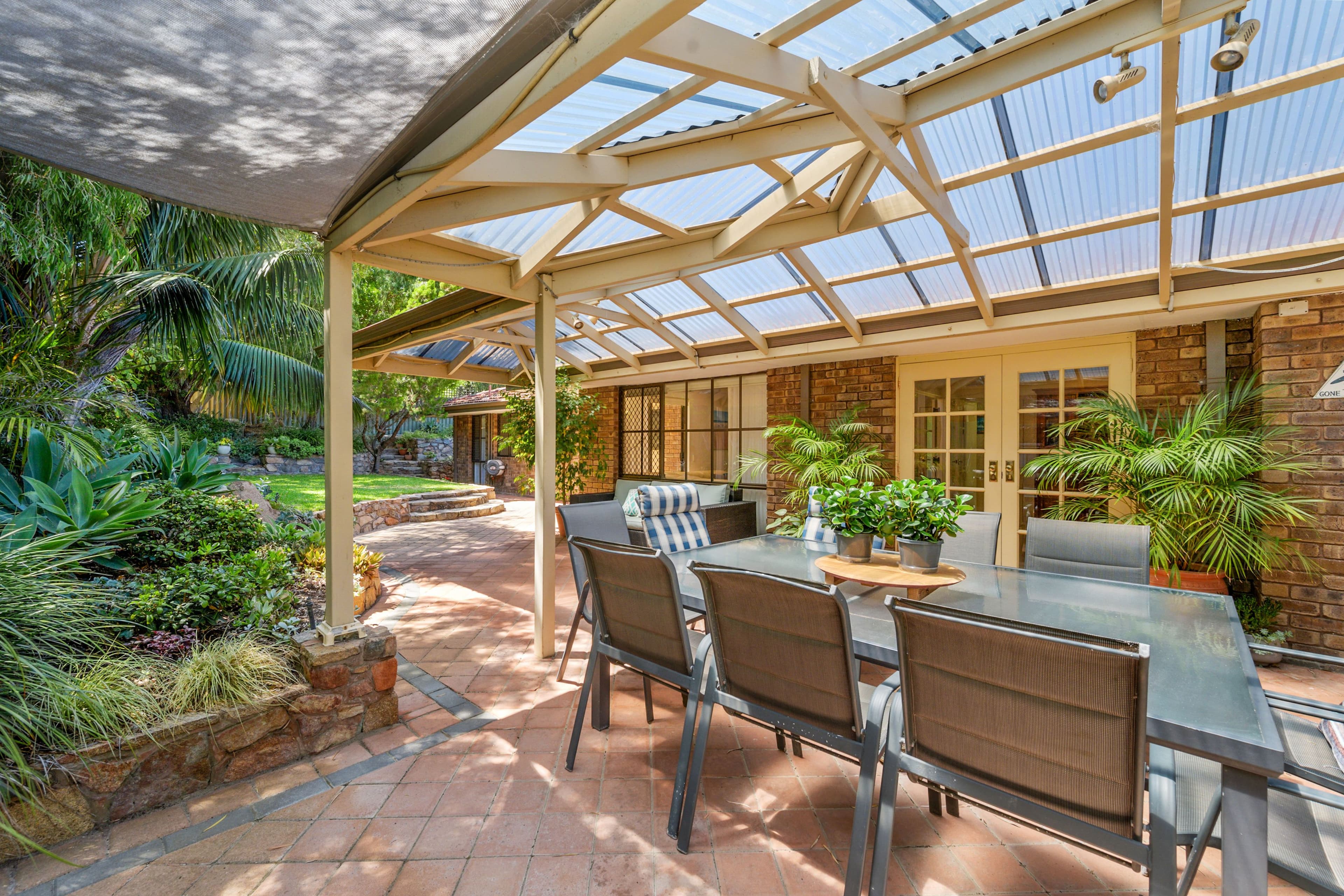 16 Henderson Drive, Kallaroo WA 6025, Kallaroo - Thumbnail 4