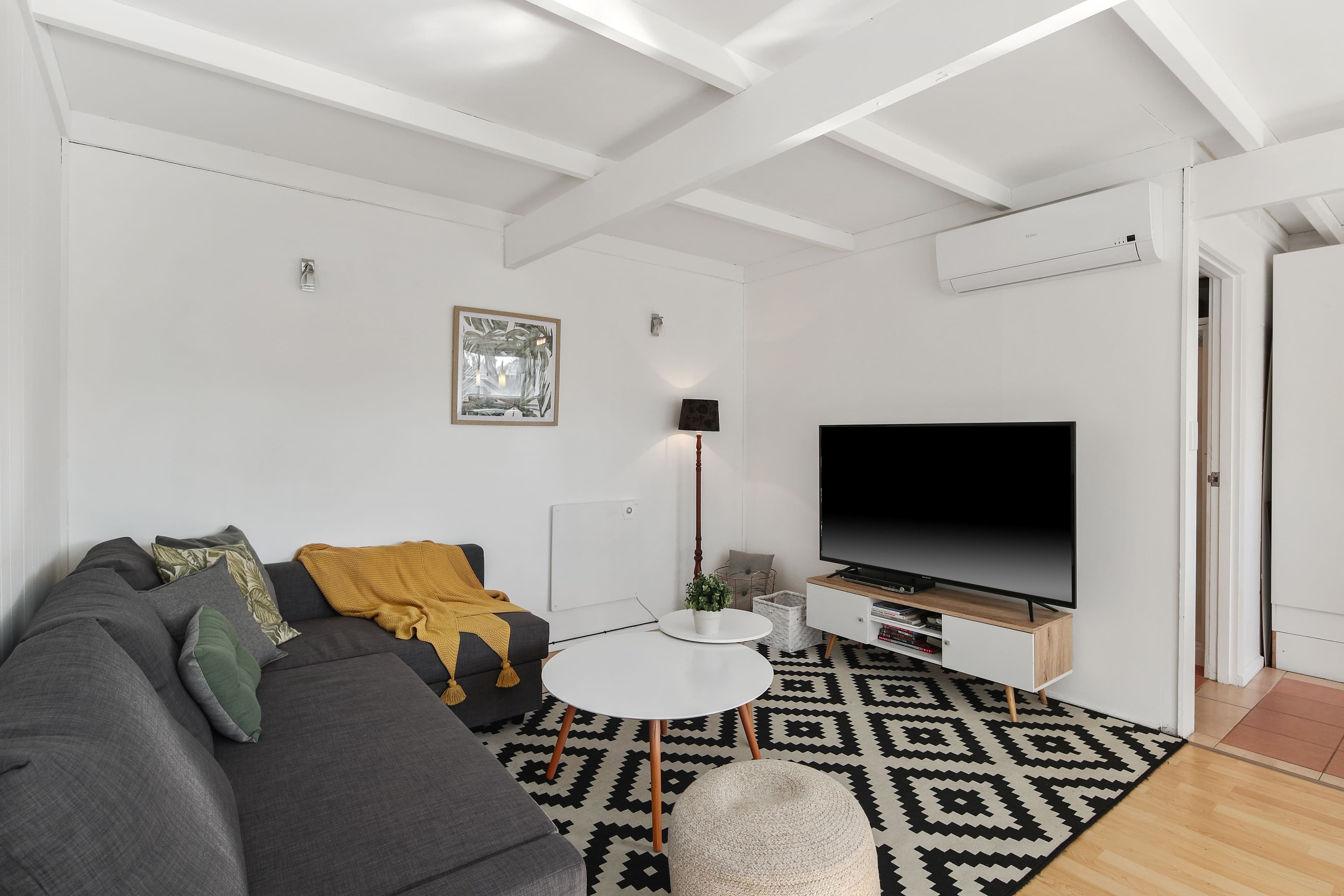 7 Perlis Avenue, Cowes VIC 3922, Cowes - Thumbnail 2