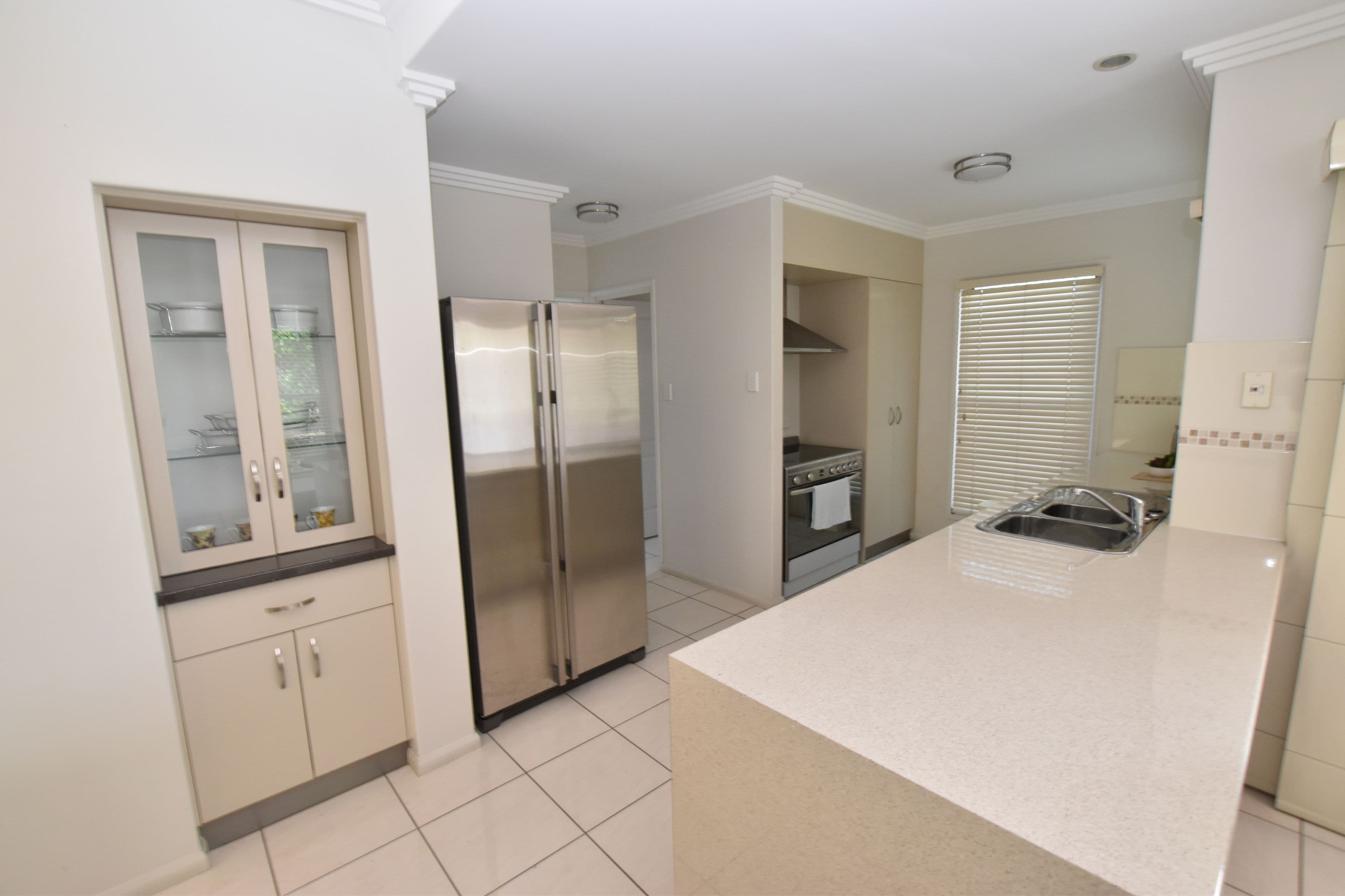 15 Glenlyon Street, Gladstone Central QLD 4680, Gladstone Central - Thumbnail 4