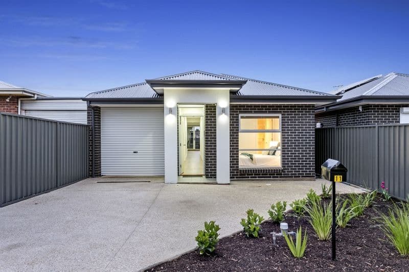 11 Windsor Avenue, Clearview SA 5085, Clearview - Image 1