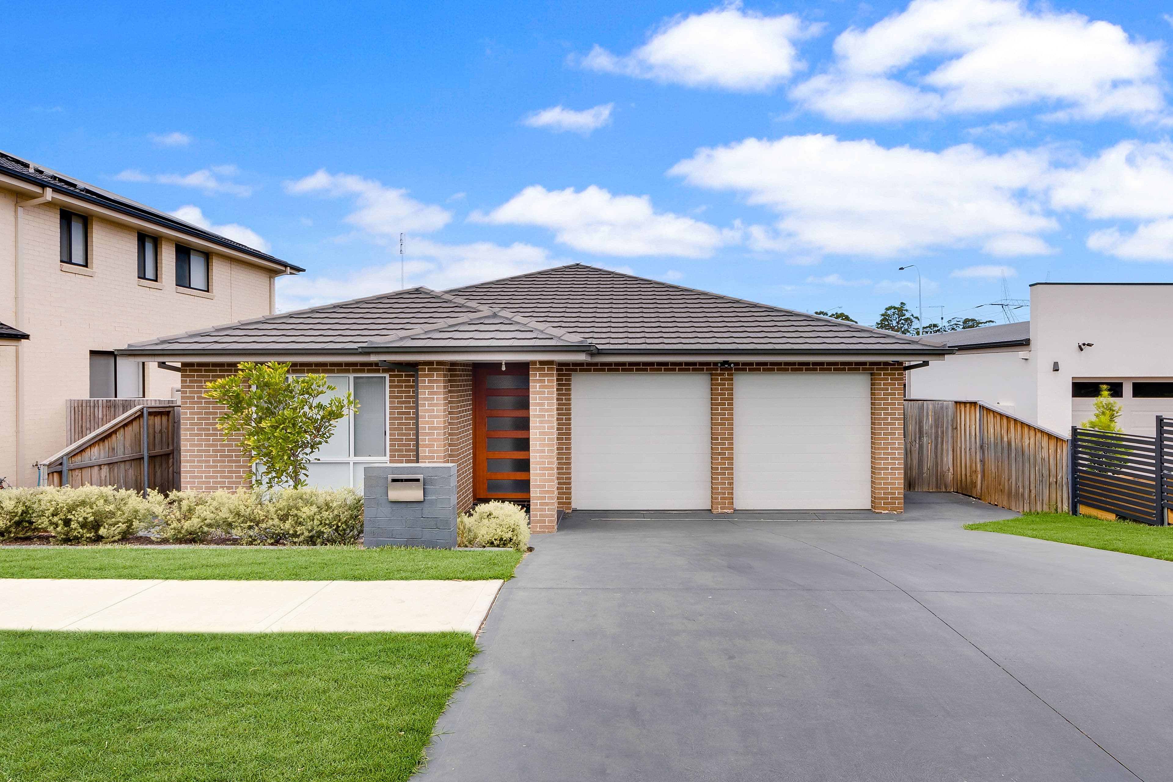 6 Glory Road, Glenfield - Image 1