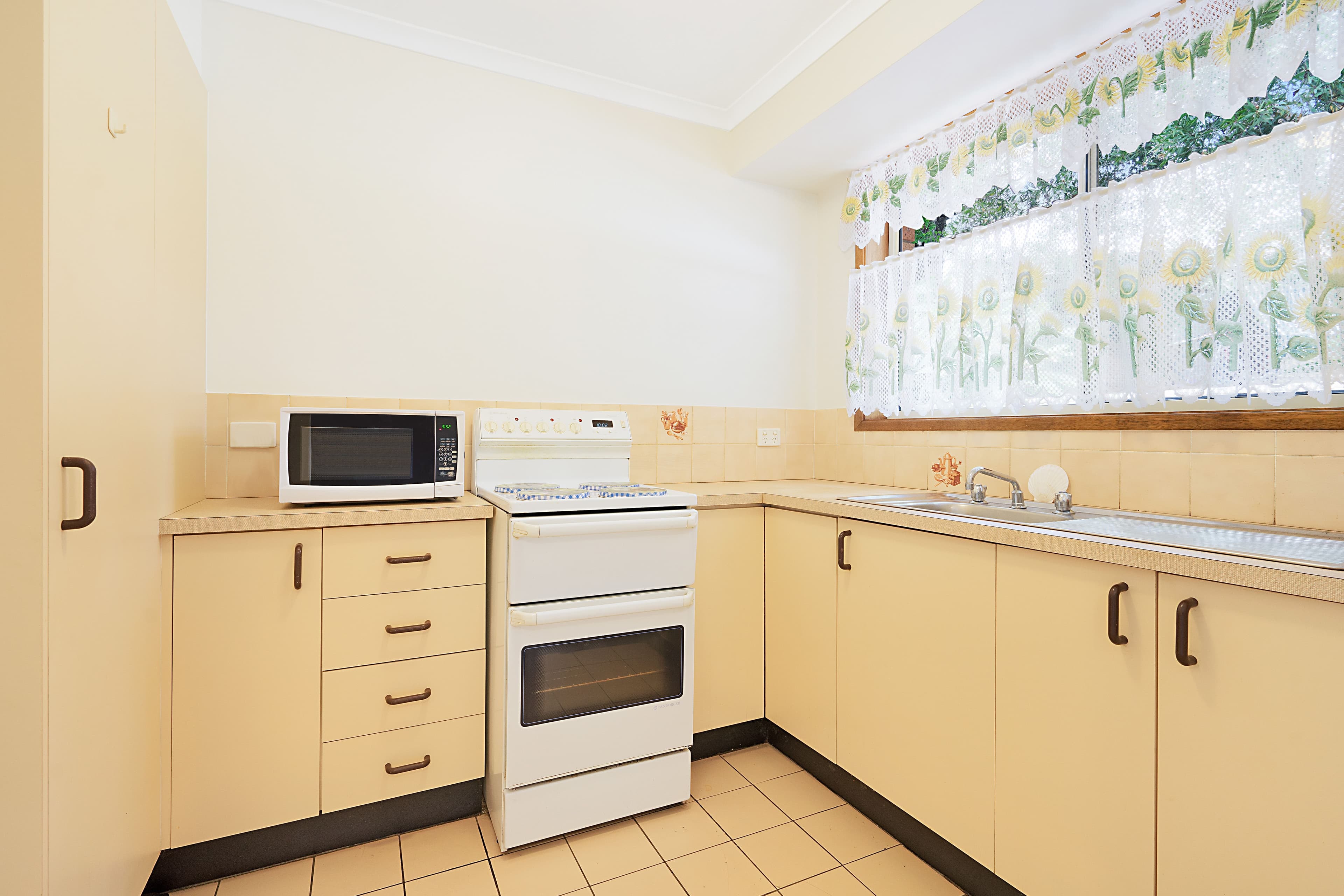 222 Railway Street, Woy Woy NSW 2256, Woy Woy - Thumbnail 4