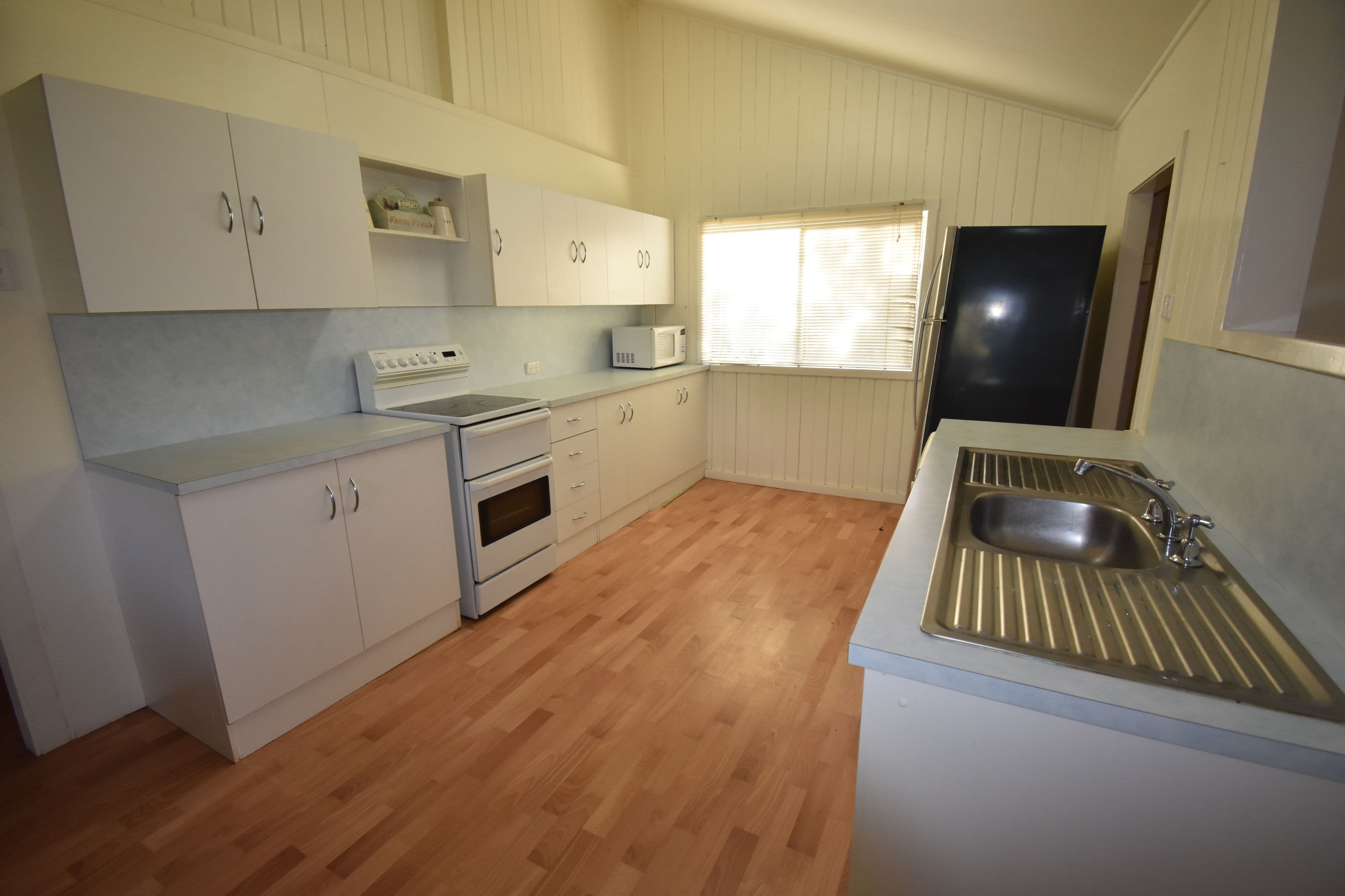 78 Acacia Street, Barcaldine QLD 4725, Barcaldine - Thumbnail 4