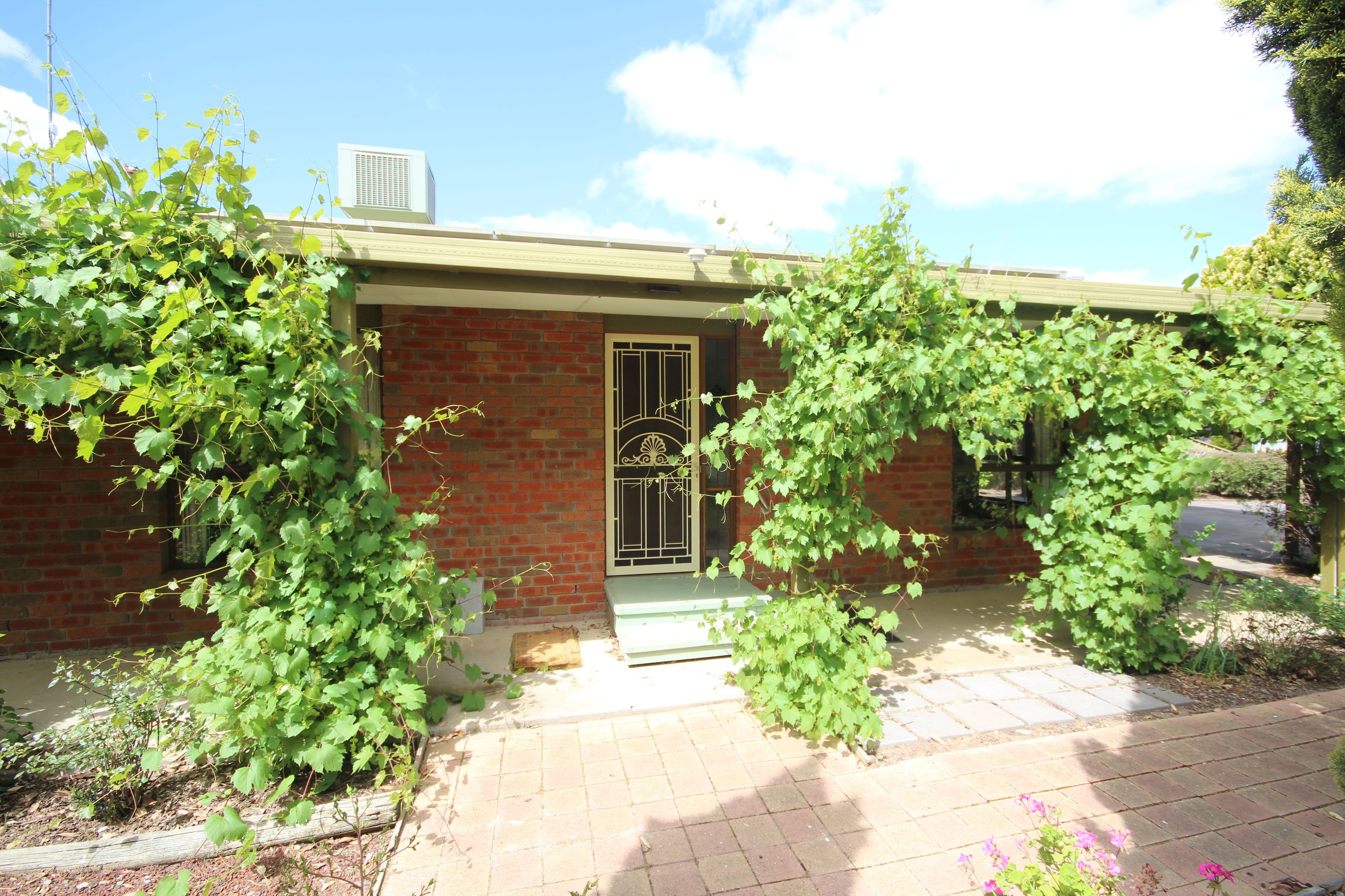 6 Heslop Court, Horsham VIC 3400, Horsham - Image 1