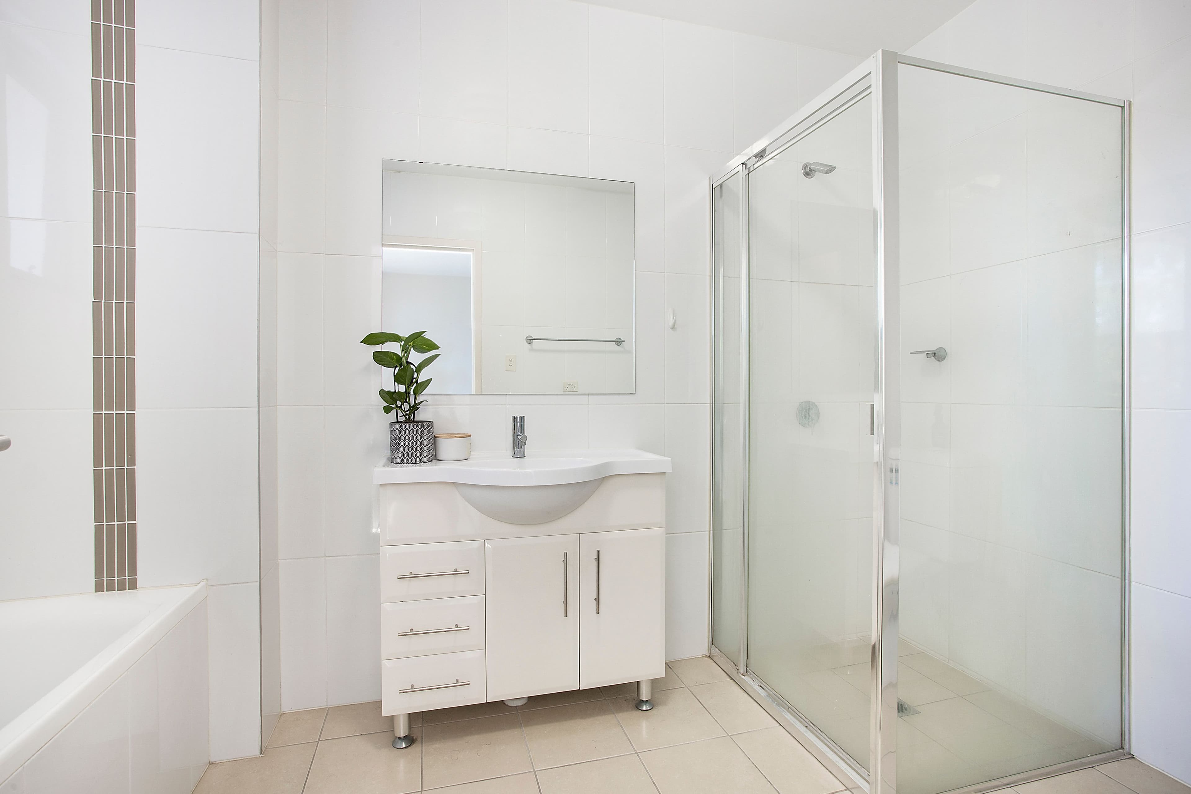 11-15 Gray Street, Sutherland NSW 2232, Sutherland - Thumbnail 3