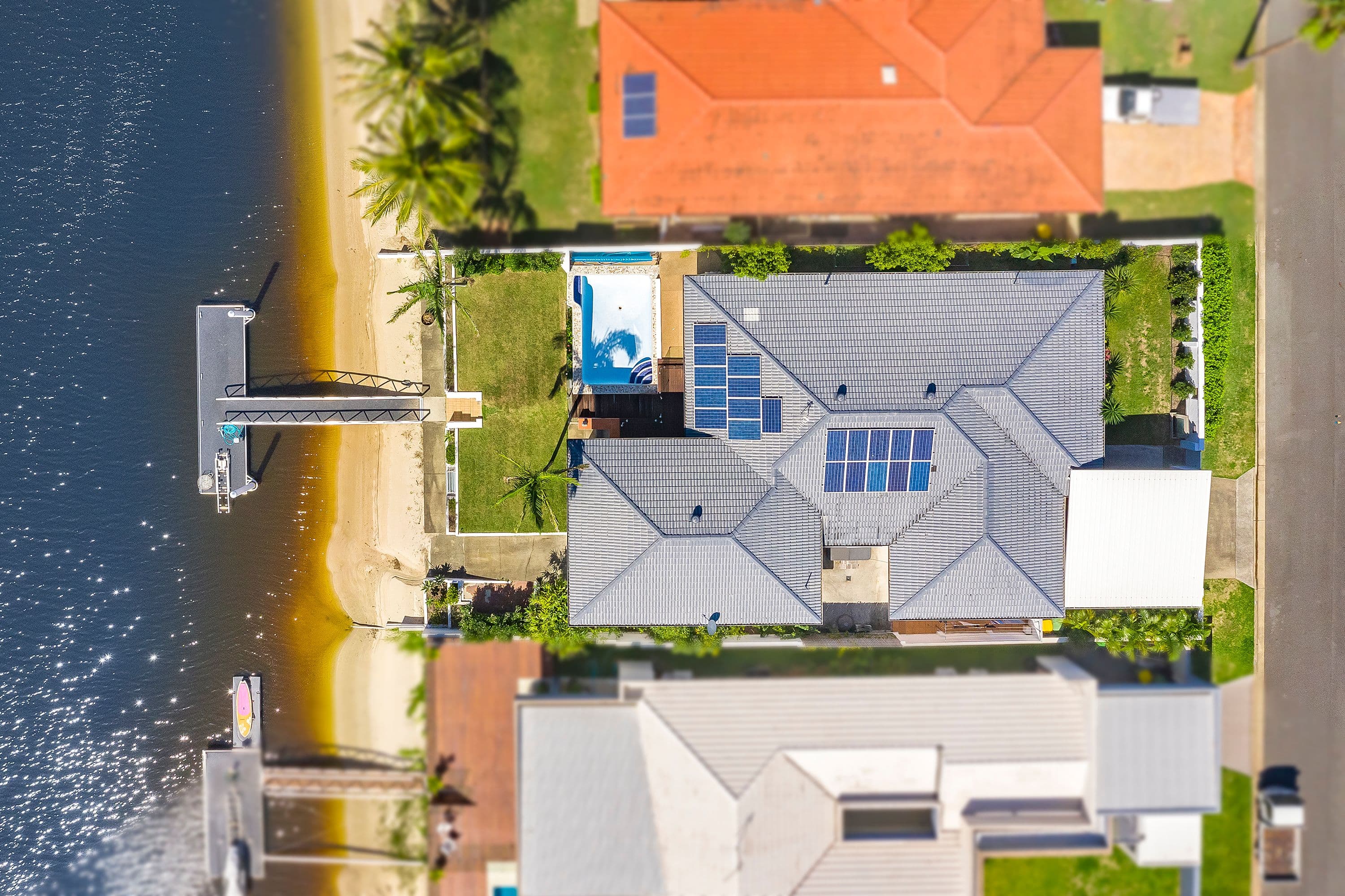 14 Weatherly Avenue, Mermaid Waters QLD 4218, Mermaid Waters - Thumbnail 3