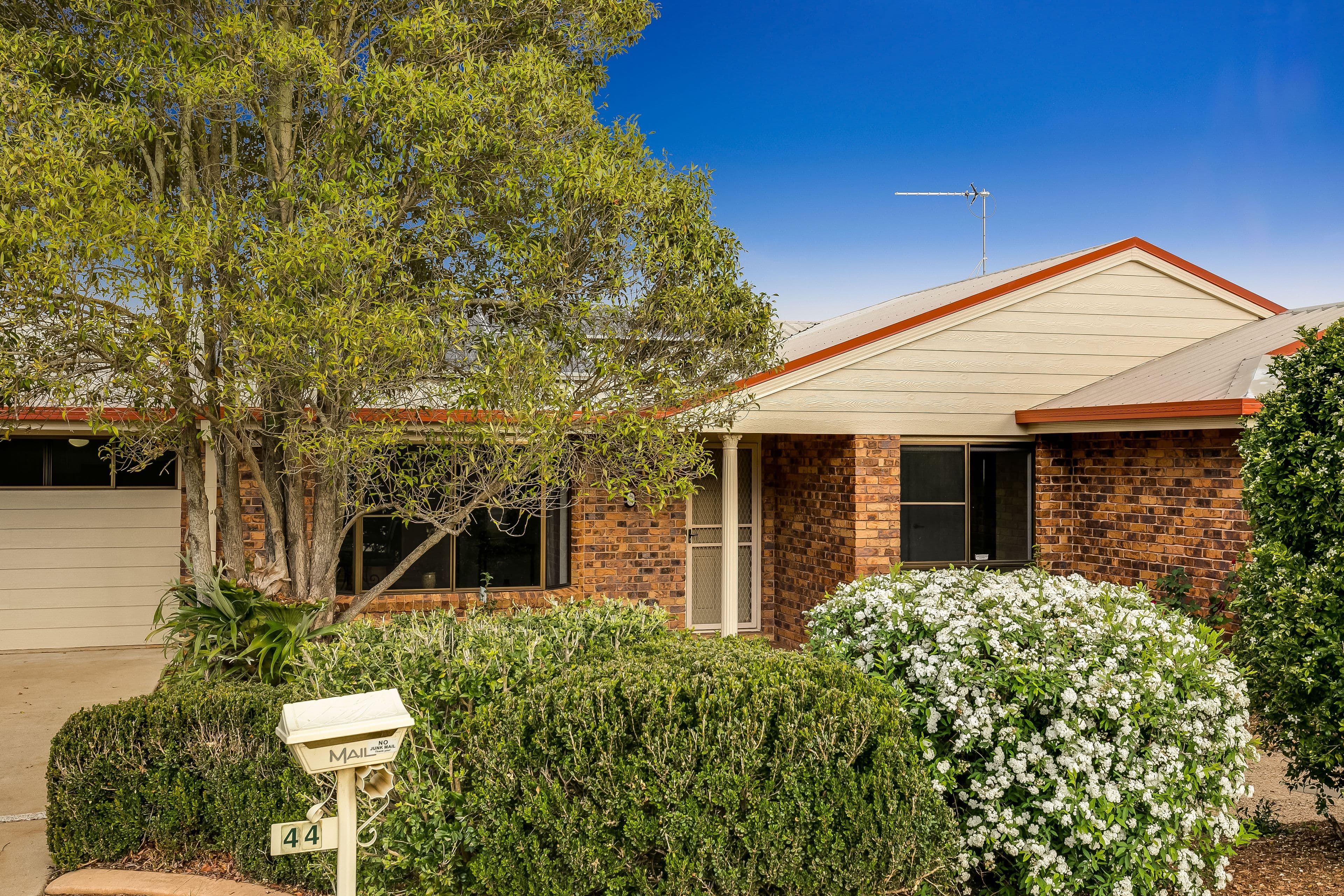 44 Broadfoot Street, Kearneys Spring QLD 4350, Kearneys Spring - Thumbnail 2