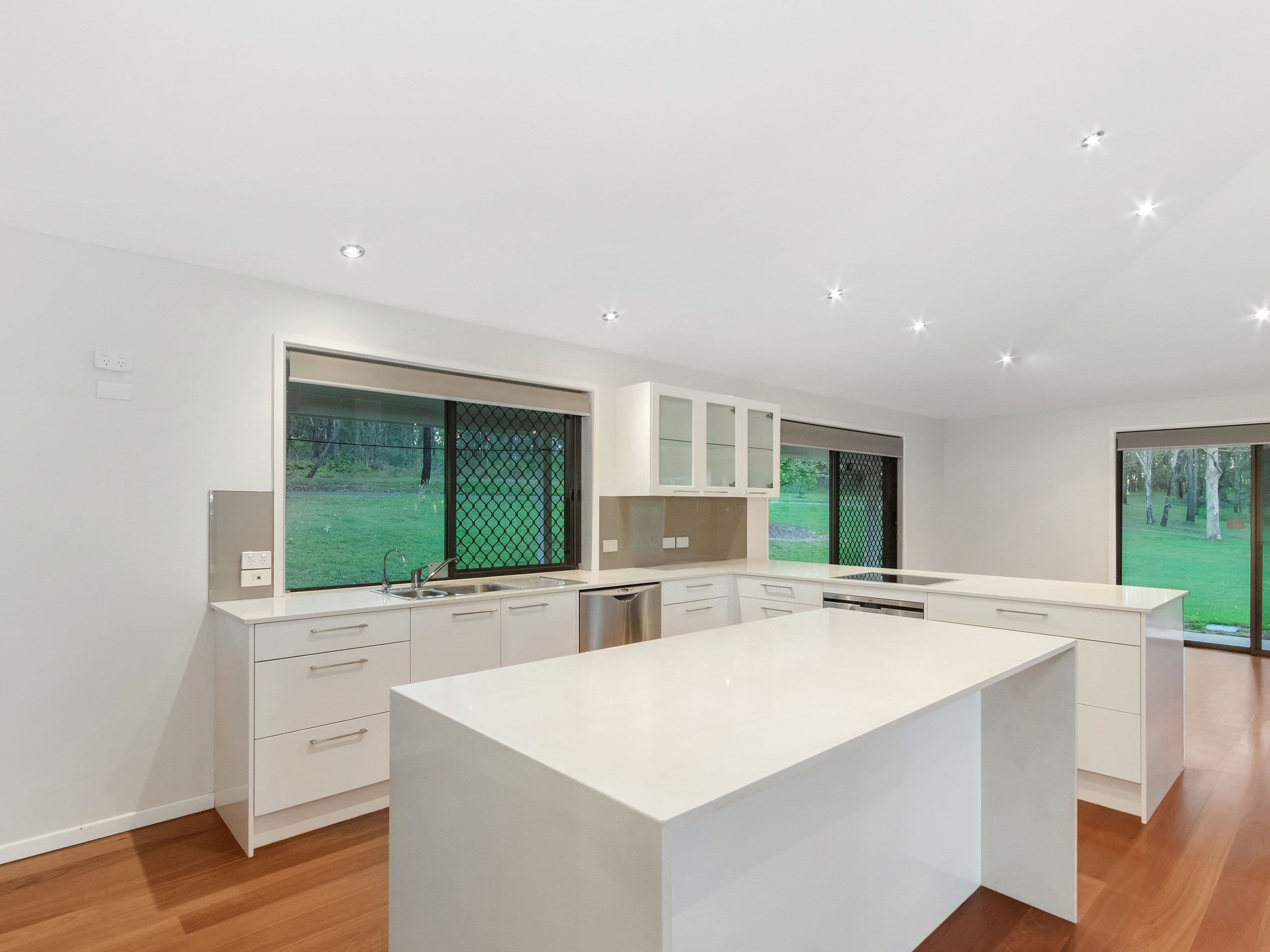 7 Mendooran Court, Oxenford QLD 4210, Oxenford - Thumbnail 8