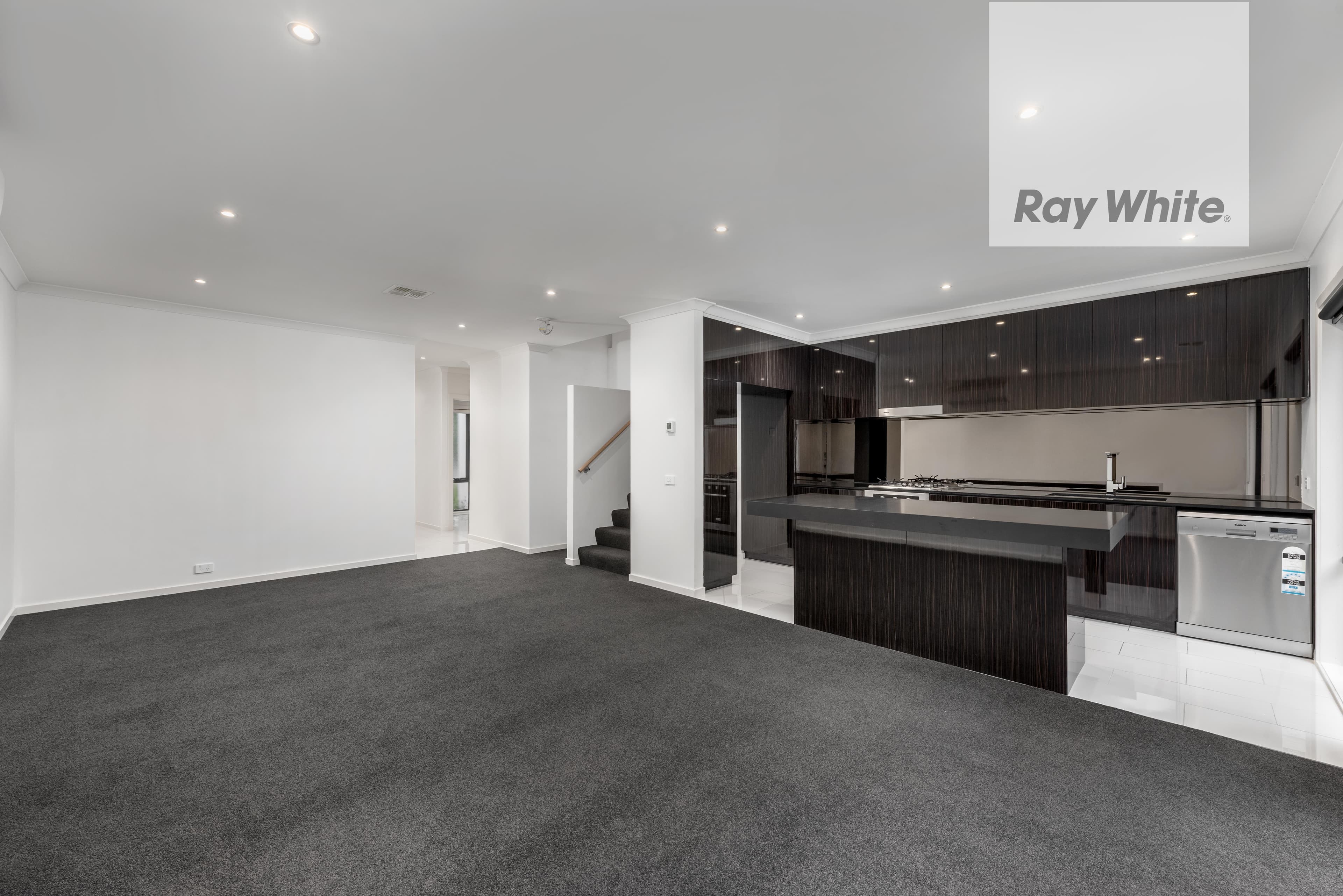 57 Manchester Crescent, Bundoora VIC 3083, Bundoora - Thumbnail 4