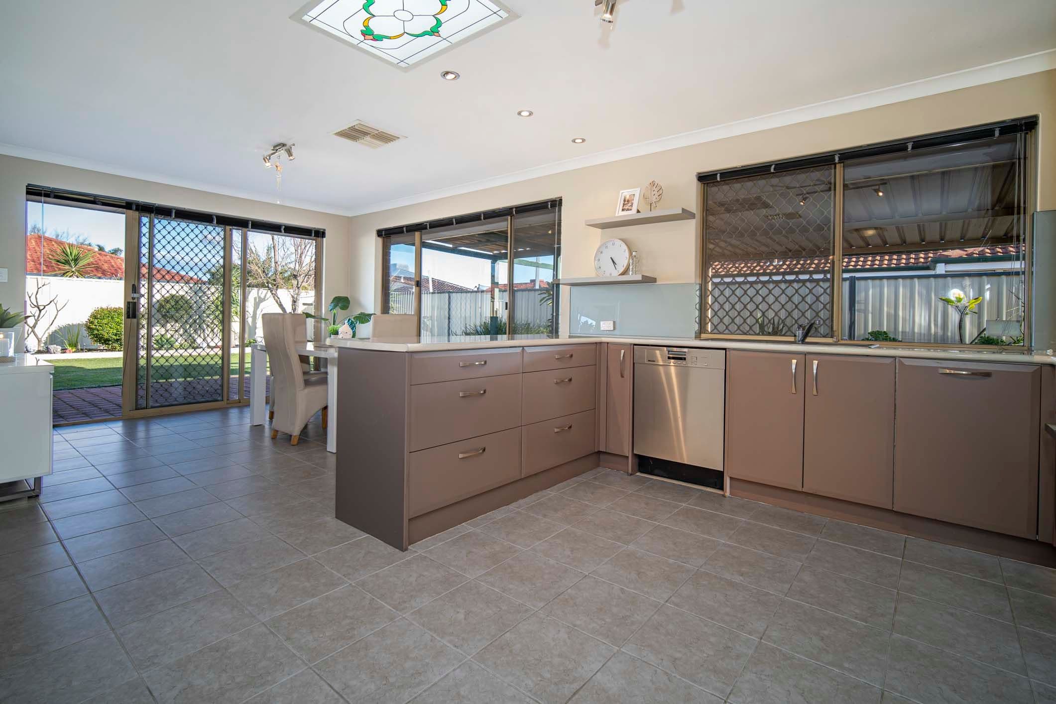 23 Beenan Elbow, South Guildford WA 6055, South Guildford - Thumbnail 5