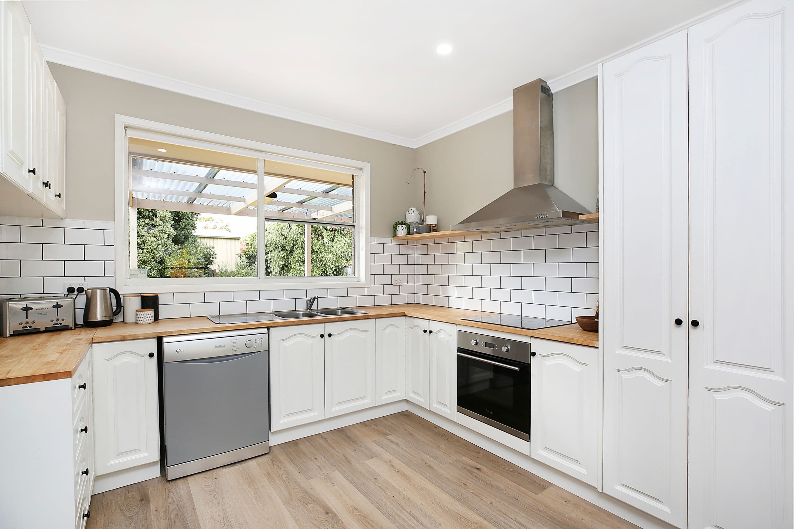 16 Wright Street, Camperdown VIC 3260, Camperdown - Thumbnail 3