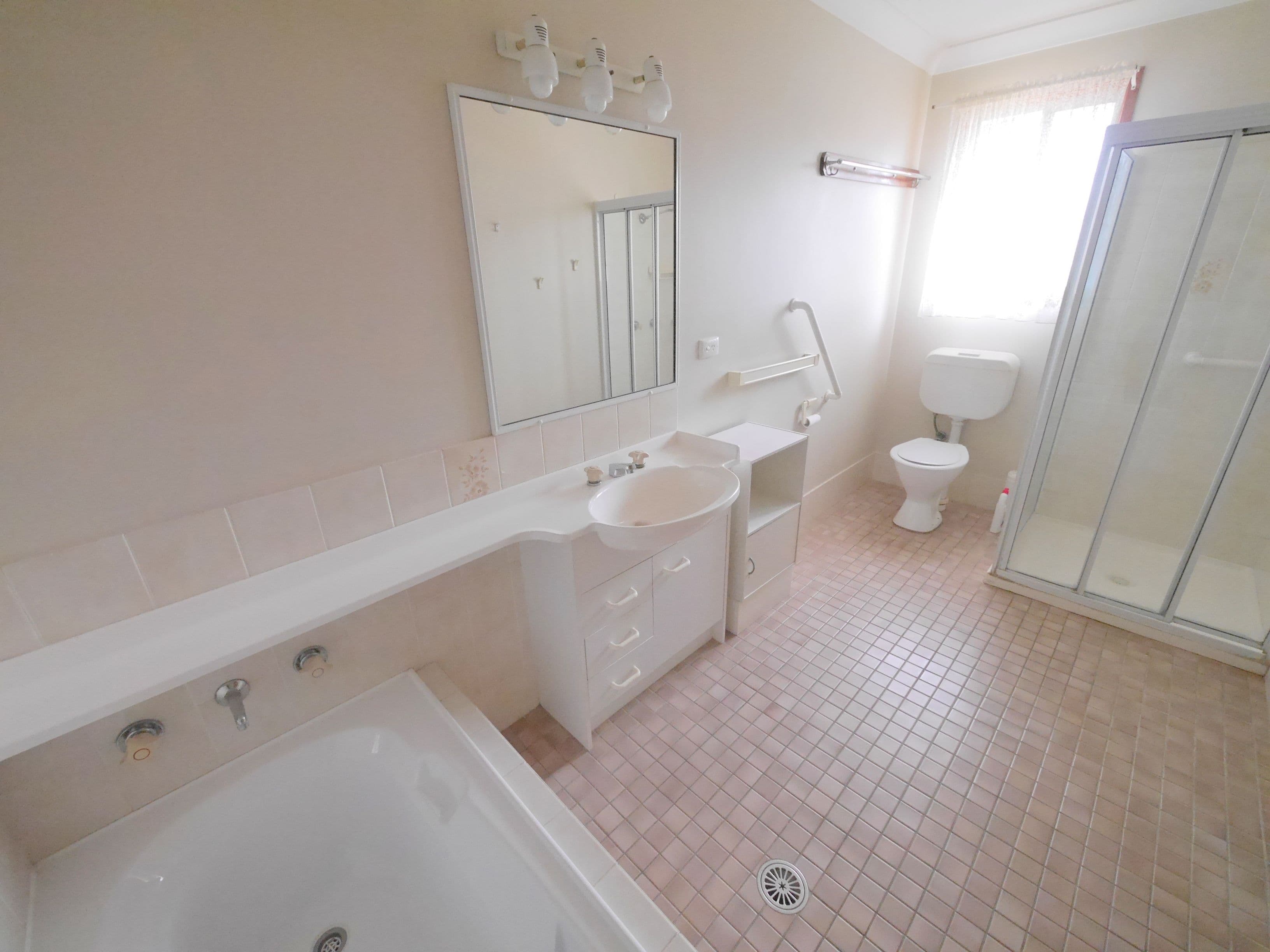 35 Vaux Street, Cowra - Thumbnail 7