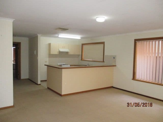 1/16 Cates Avenue, Waikerie SA 5330, Waikerie - Thumbnail 3