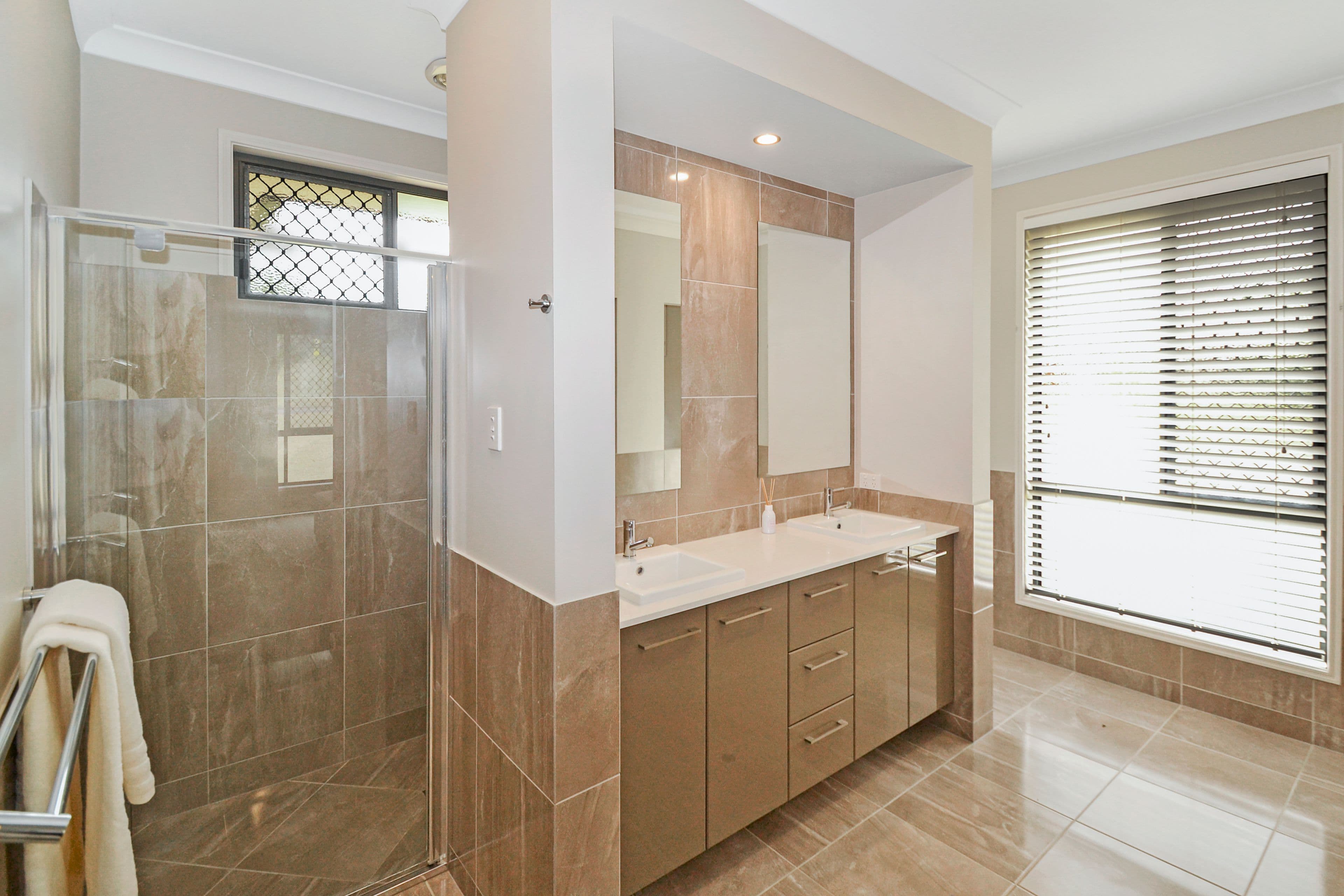2-4 Kate Court, Beerwah QLD 4519, Beerwah - Thumbnail 7
