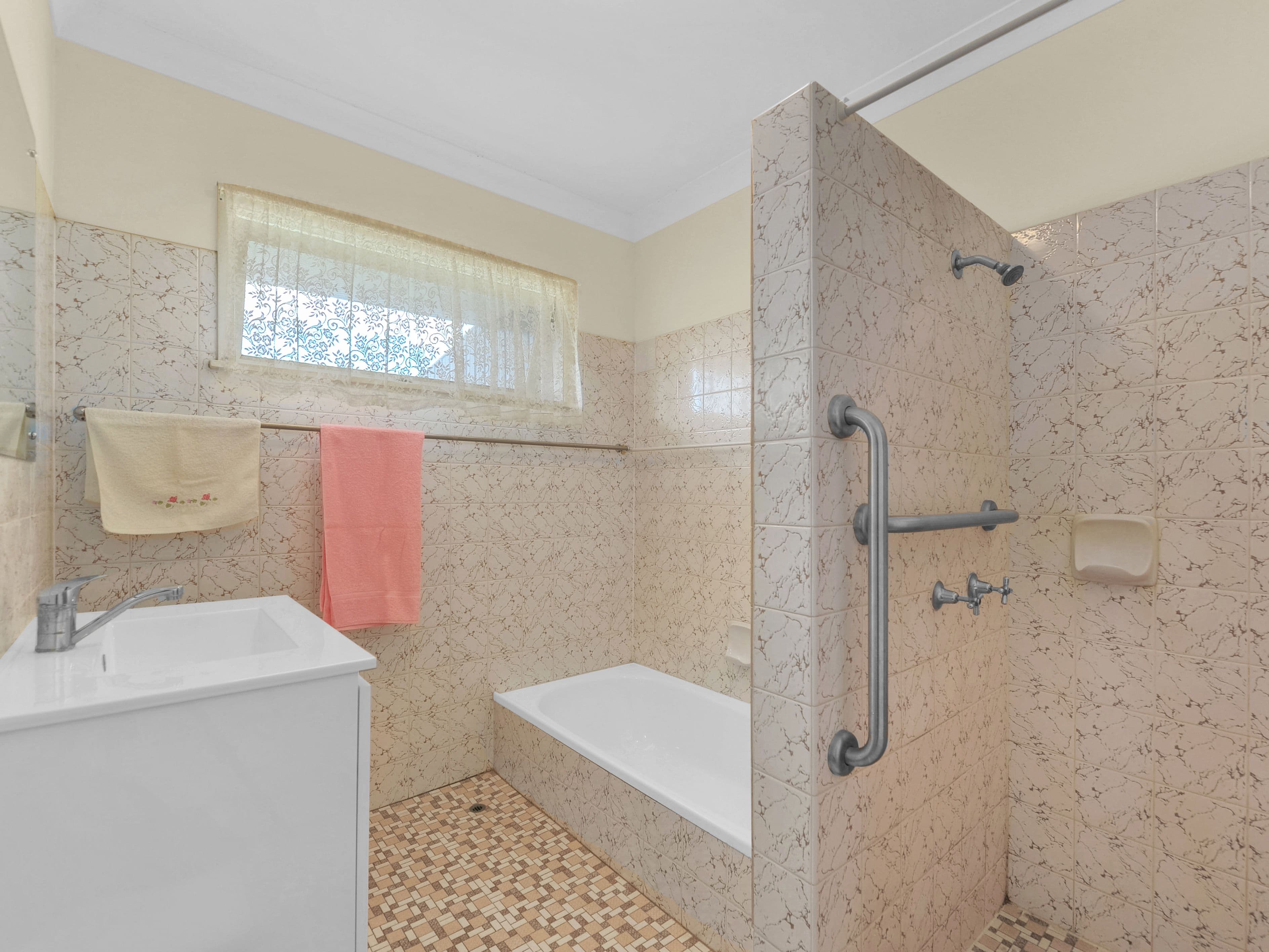 657 South Pine Road, Everton Park QLD 4053, Everton Park - Thumbnail 8