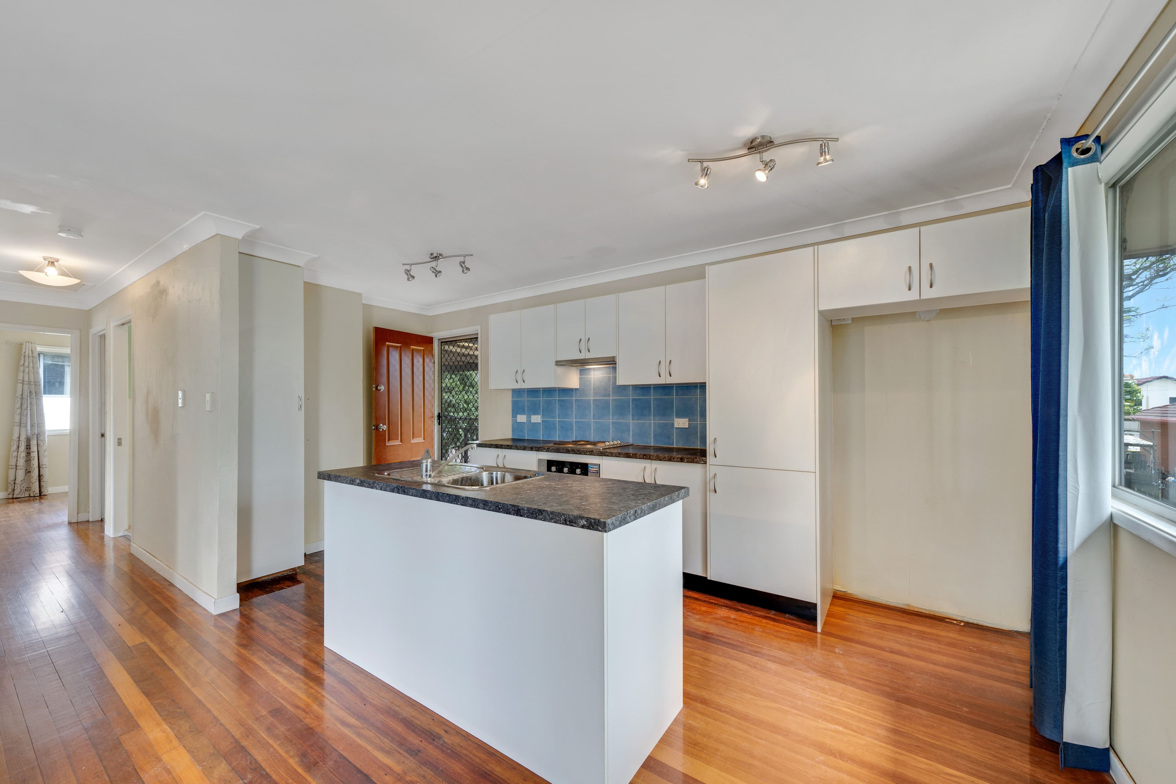 22 Maple Street, Kingston QLD 4114, Kingston - Thumbnail 3