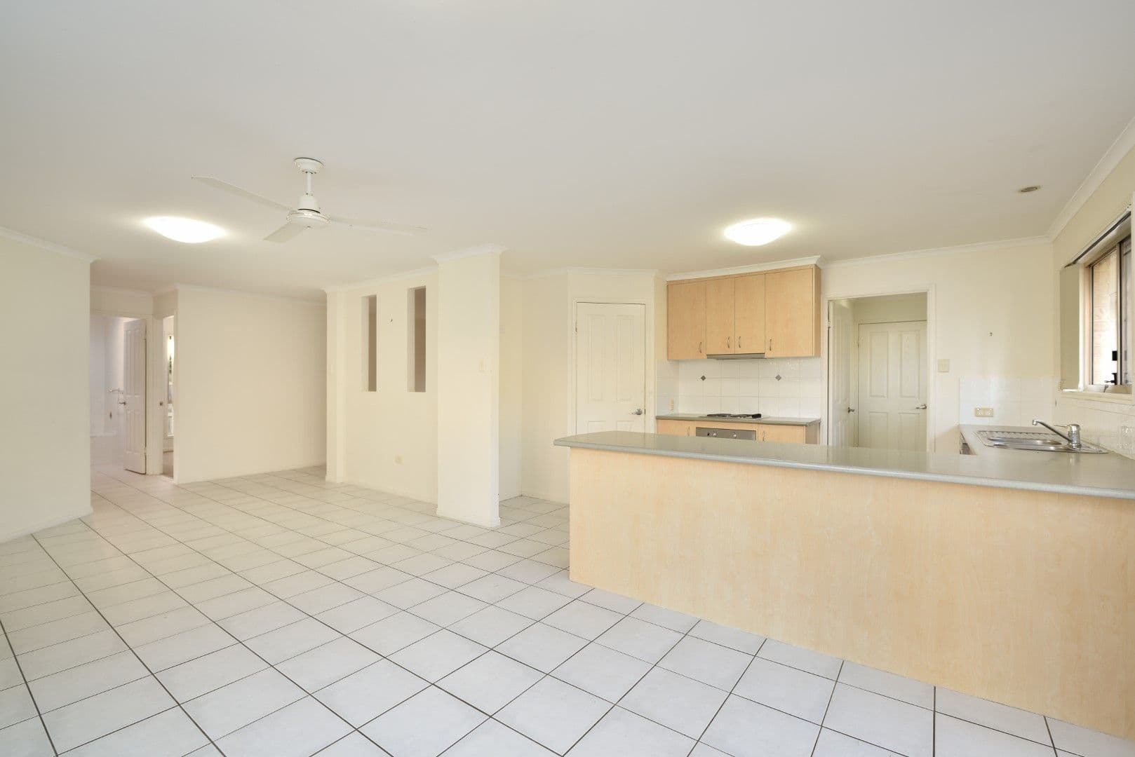 40 Skyline Drive, New Auckland QLD 4680, New Auckland - Thumbnail 2
