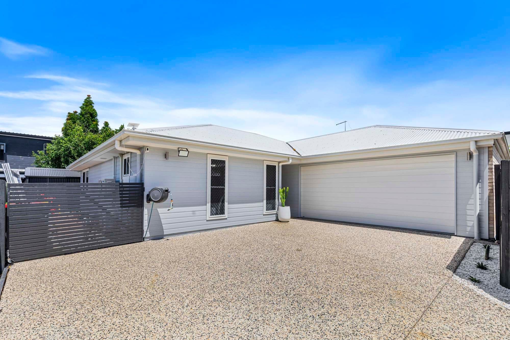 7 Nics Court, Albany Creek QLD 4035, Albany Creek - Thumbnail 2