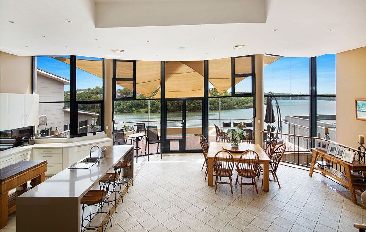 215 Fowler Road, Illawong - Thumbnail 2