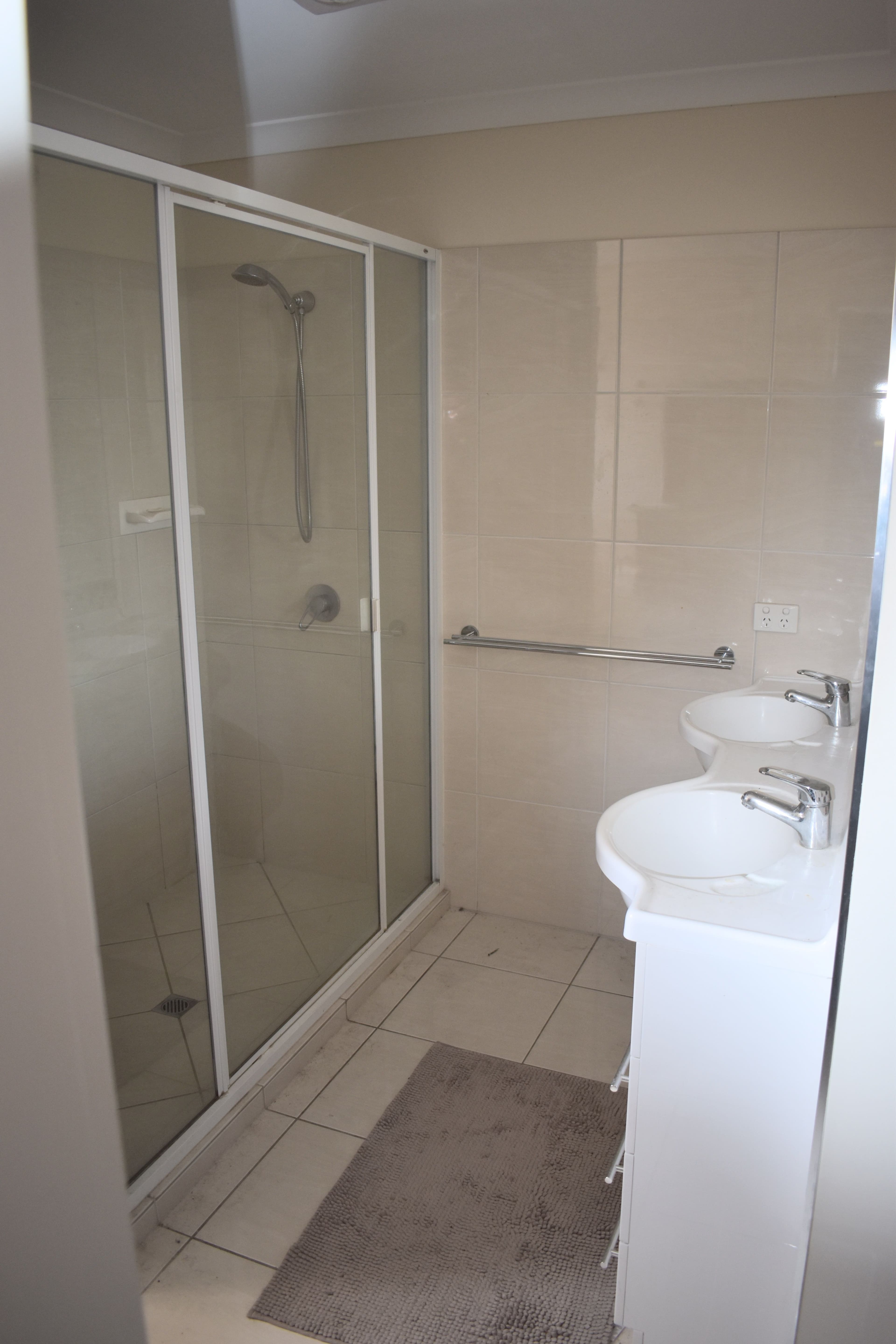 8 Spellman Street, Emerald QLD 4720, Emerald - Thumbnail 6
