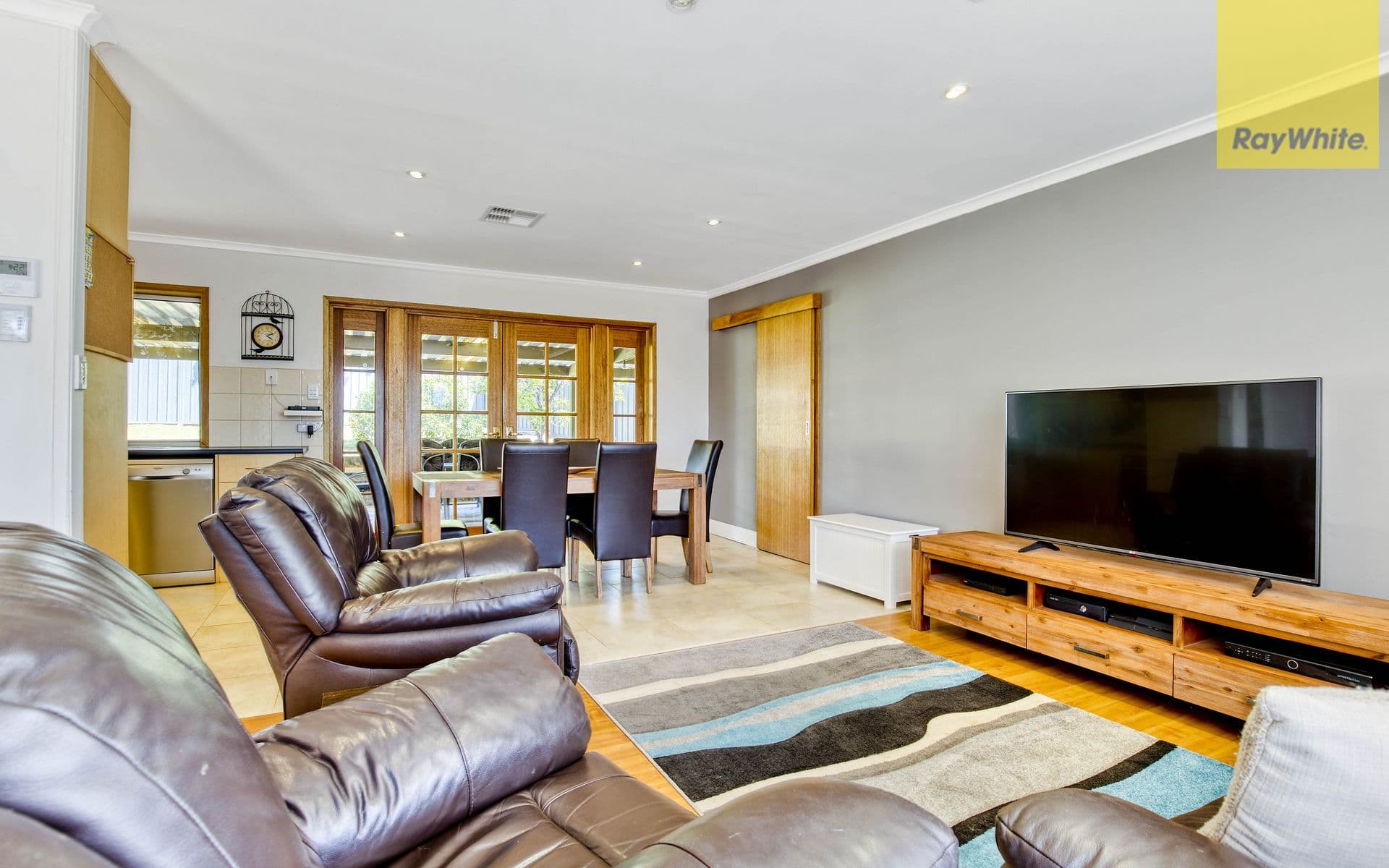 3 Laver Avenue, Gulfview Heights SA 5096, Gulfview Heights - Thumbnail 2