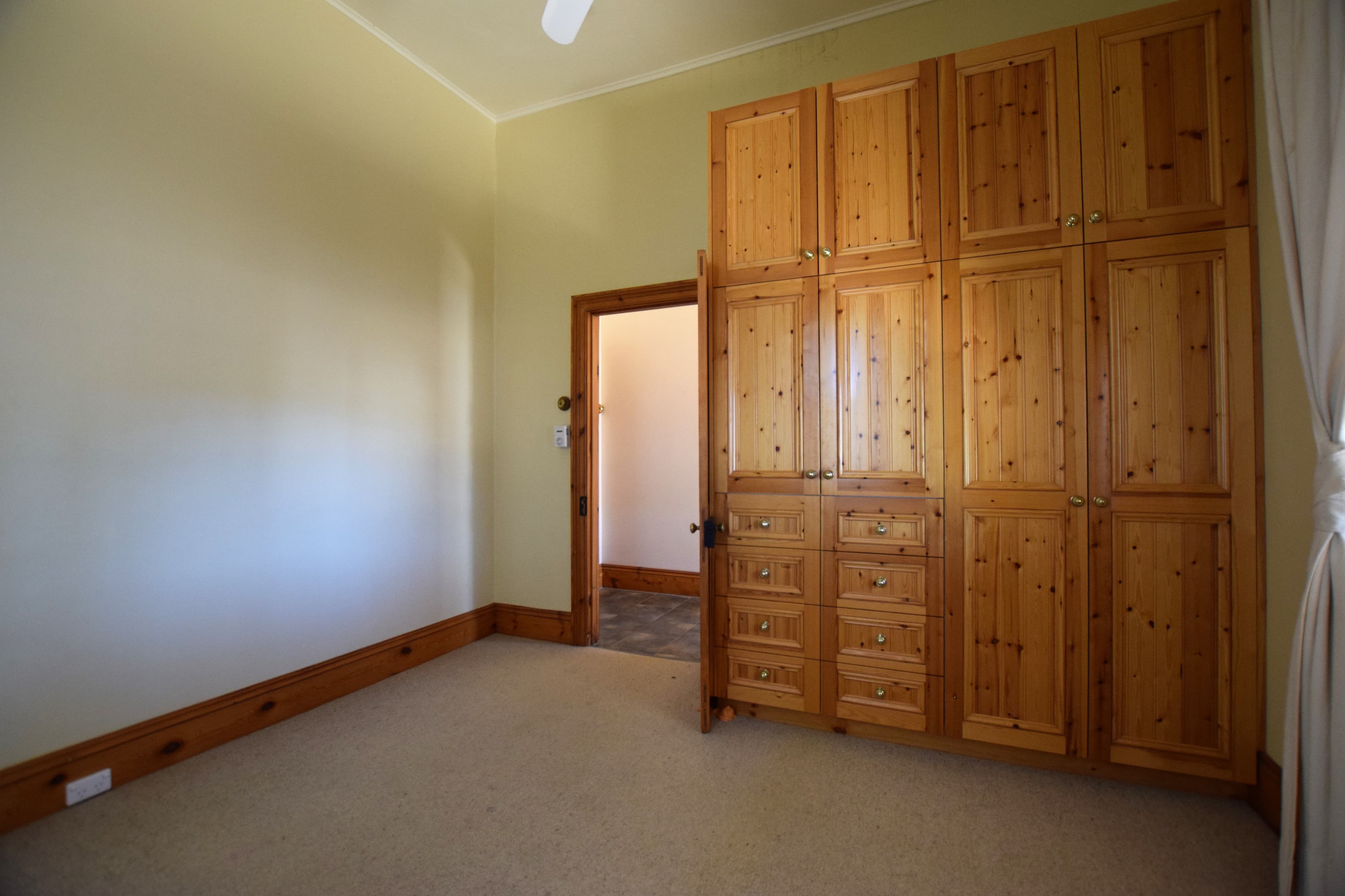 4 McHugh Street, Quorn SA 5433, Quorn - Thumbnail 4