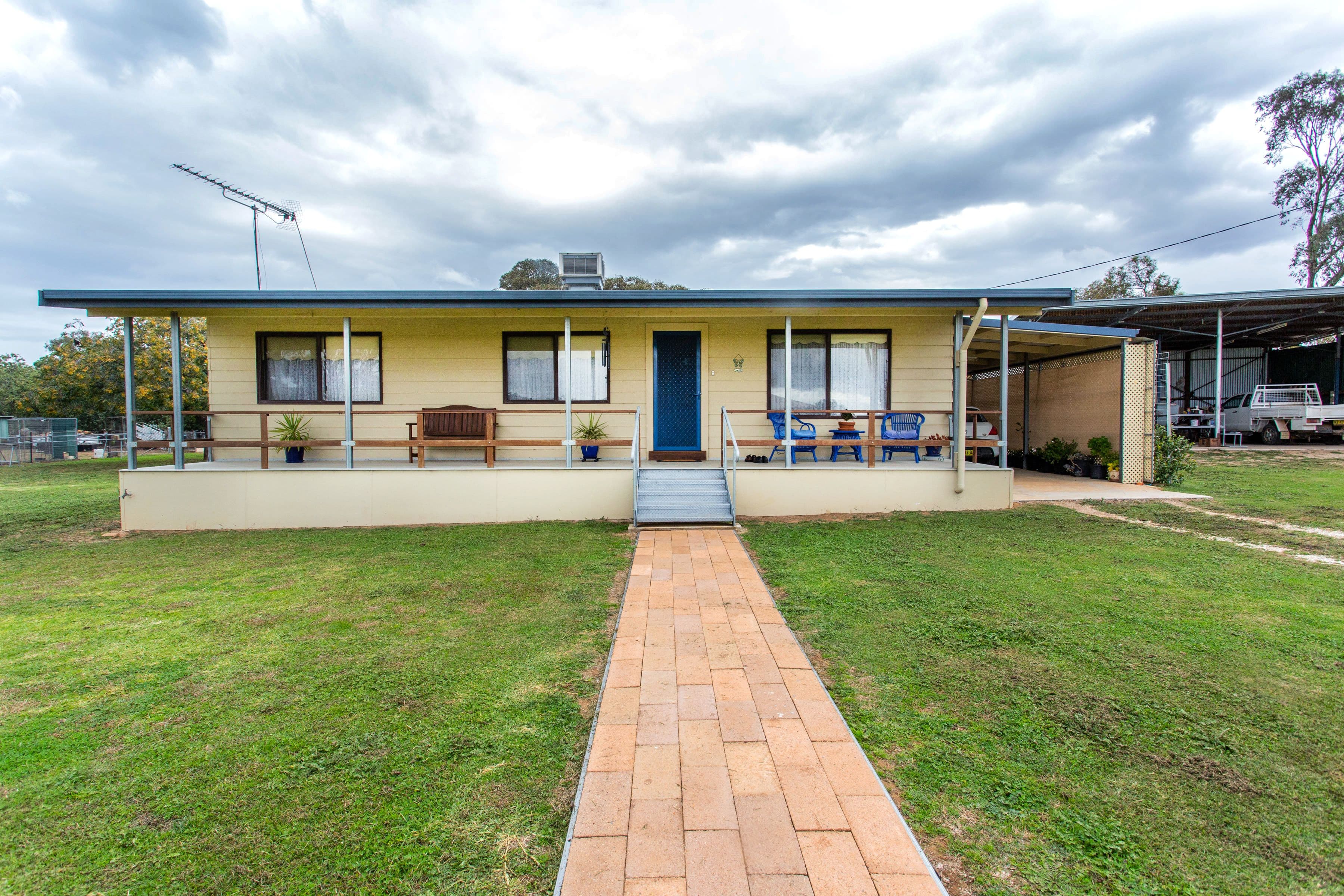 1 Thurburn Street (Wattamondara), Cowra NSW 2794, Cowra - Image 1