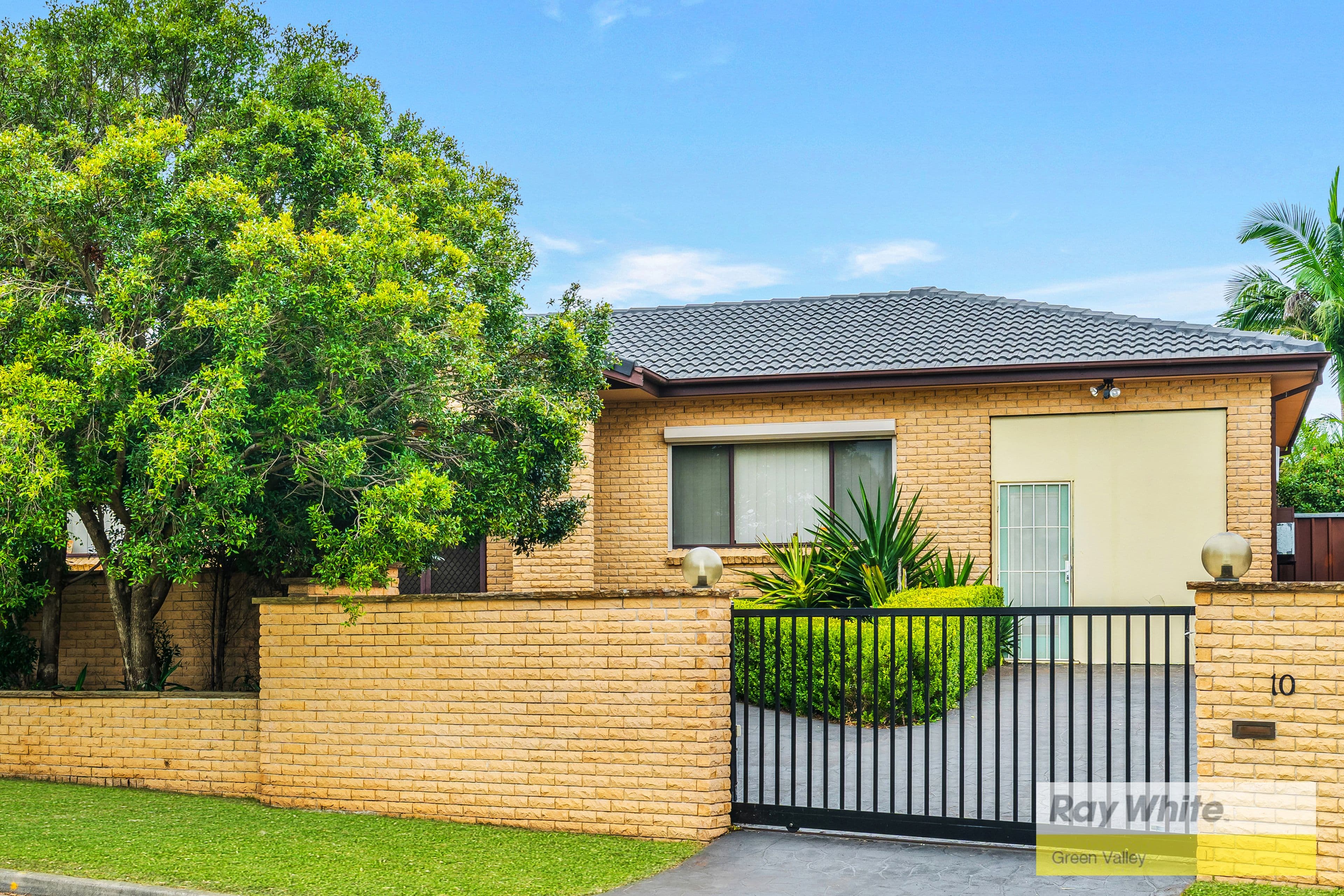 10 Kestrel Avenue, Hinchinbrook NSW 2168, Hinchinbrook - Thumbnail 2