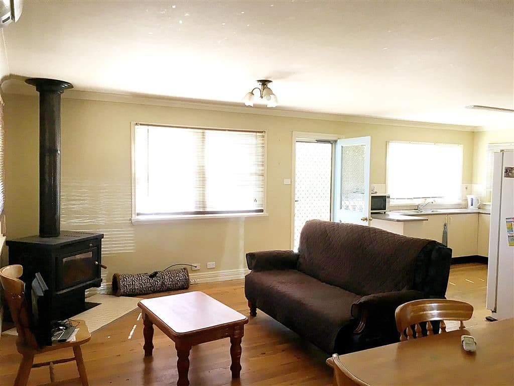 22 Quartz Street, Adelong - Thumbnail 3