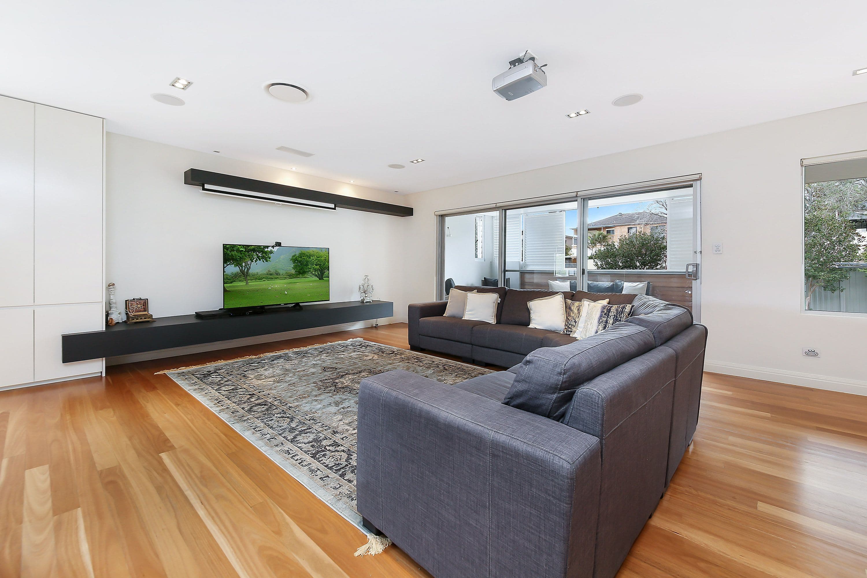 34 Suva Crescent, Greenacre - Thumbnail 3