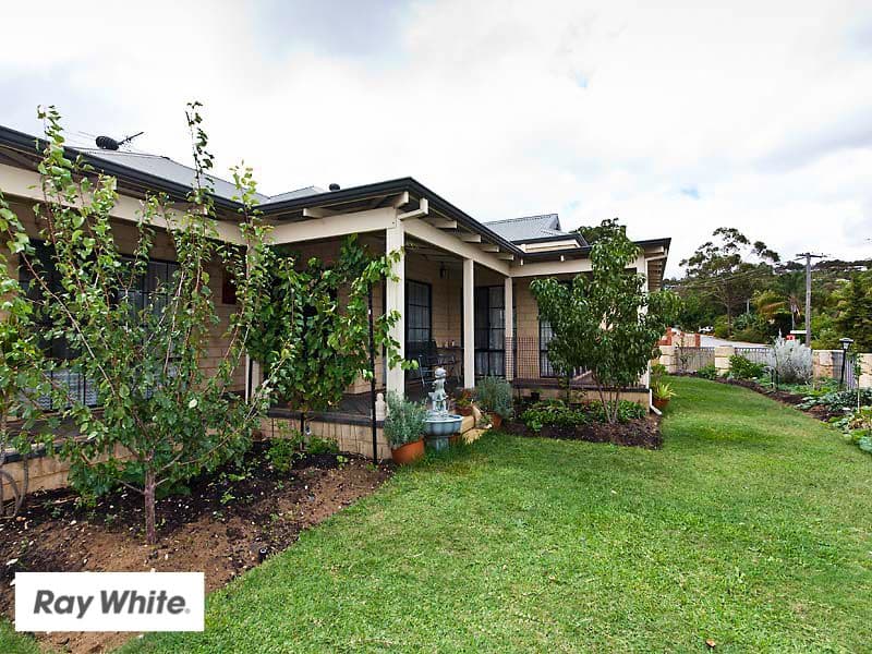 2 Cottingley Place, Swan View WA 6056, Swan View - Image 1