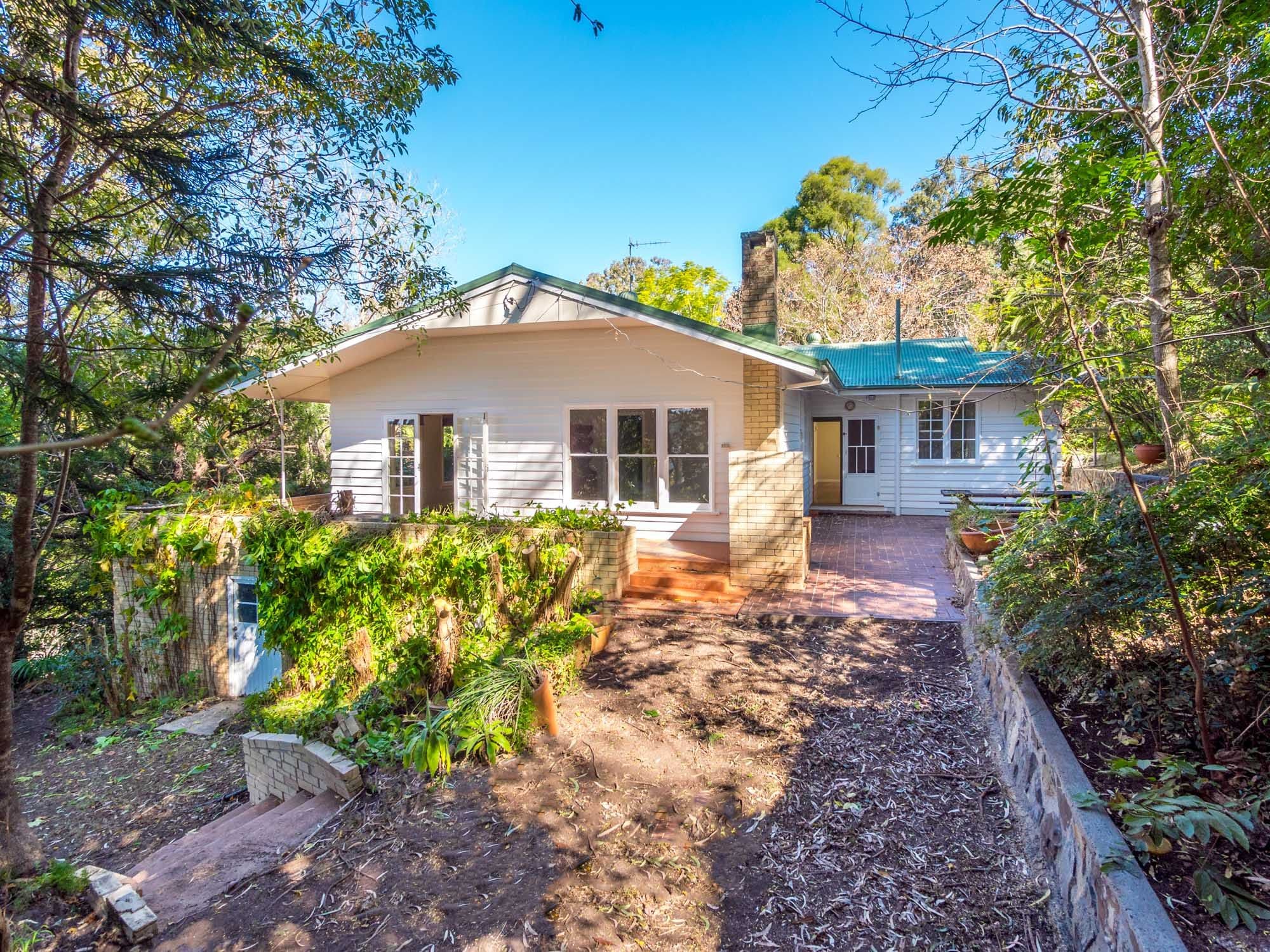 2 Showview Street, Girards Hill - Thumbnail 3