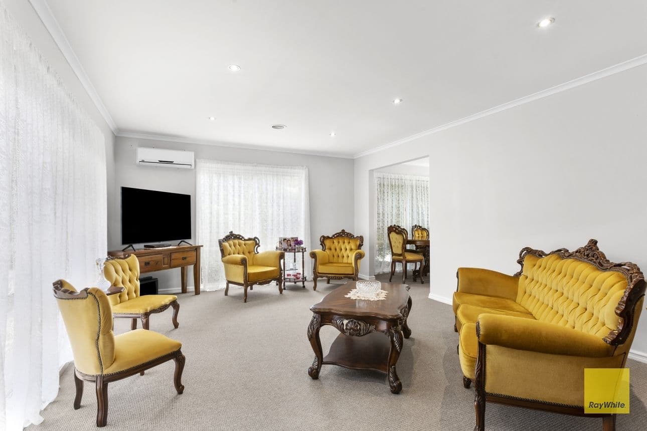 8 Nelson Avenue, Highton VIC 3216, Highton - Thumbnail 2
