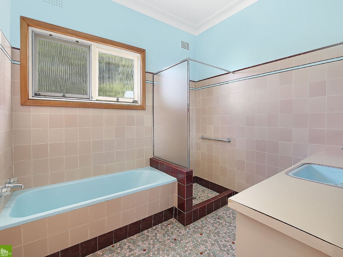 1 Yellagong Street, West Wollongong - Thumbnail 7
