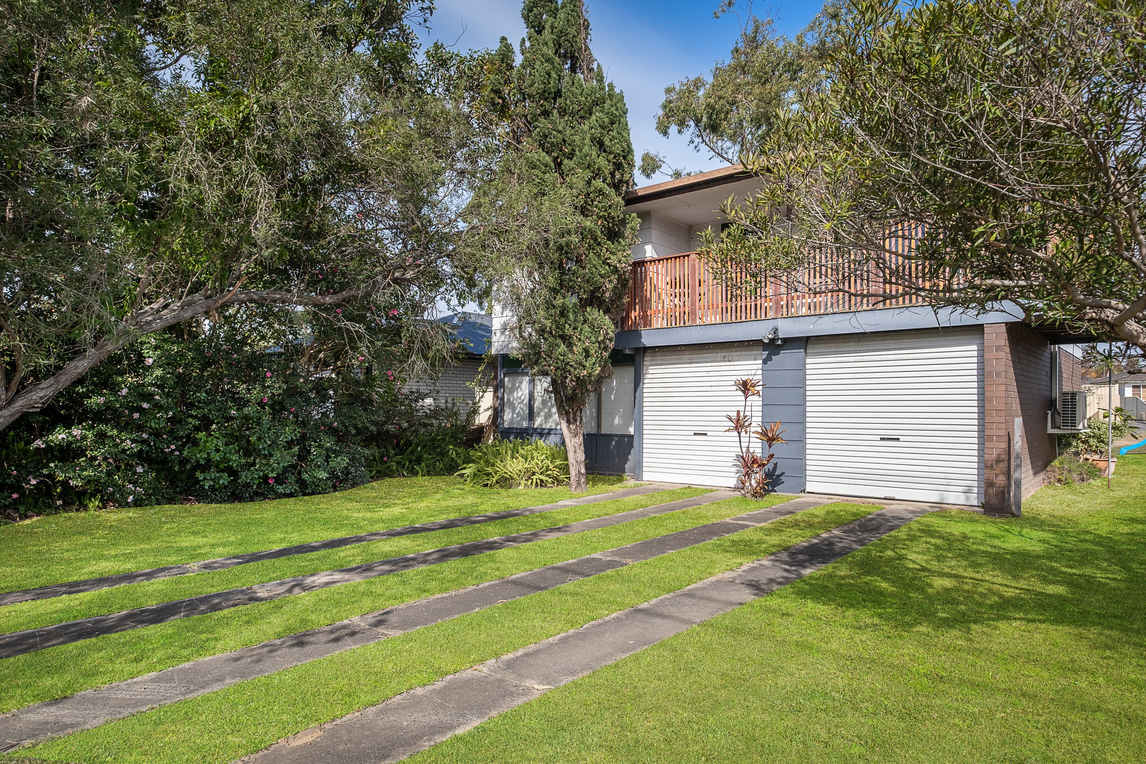 90 Wyong Road, Killarney Vale NSW 2261, Killarney Vale - Thumbnail 2
