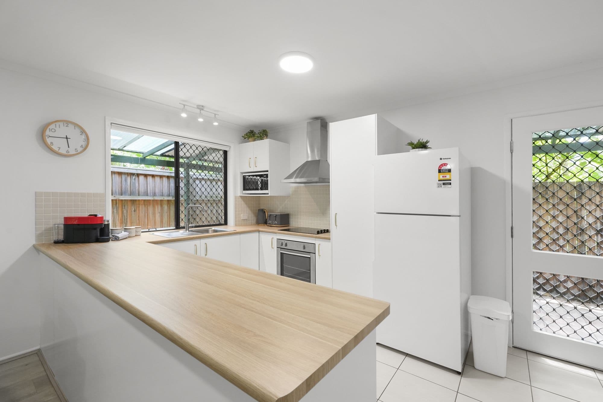 77 Sunshine Parade, Miami QLD 4220, Miami - Thumbnail 4